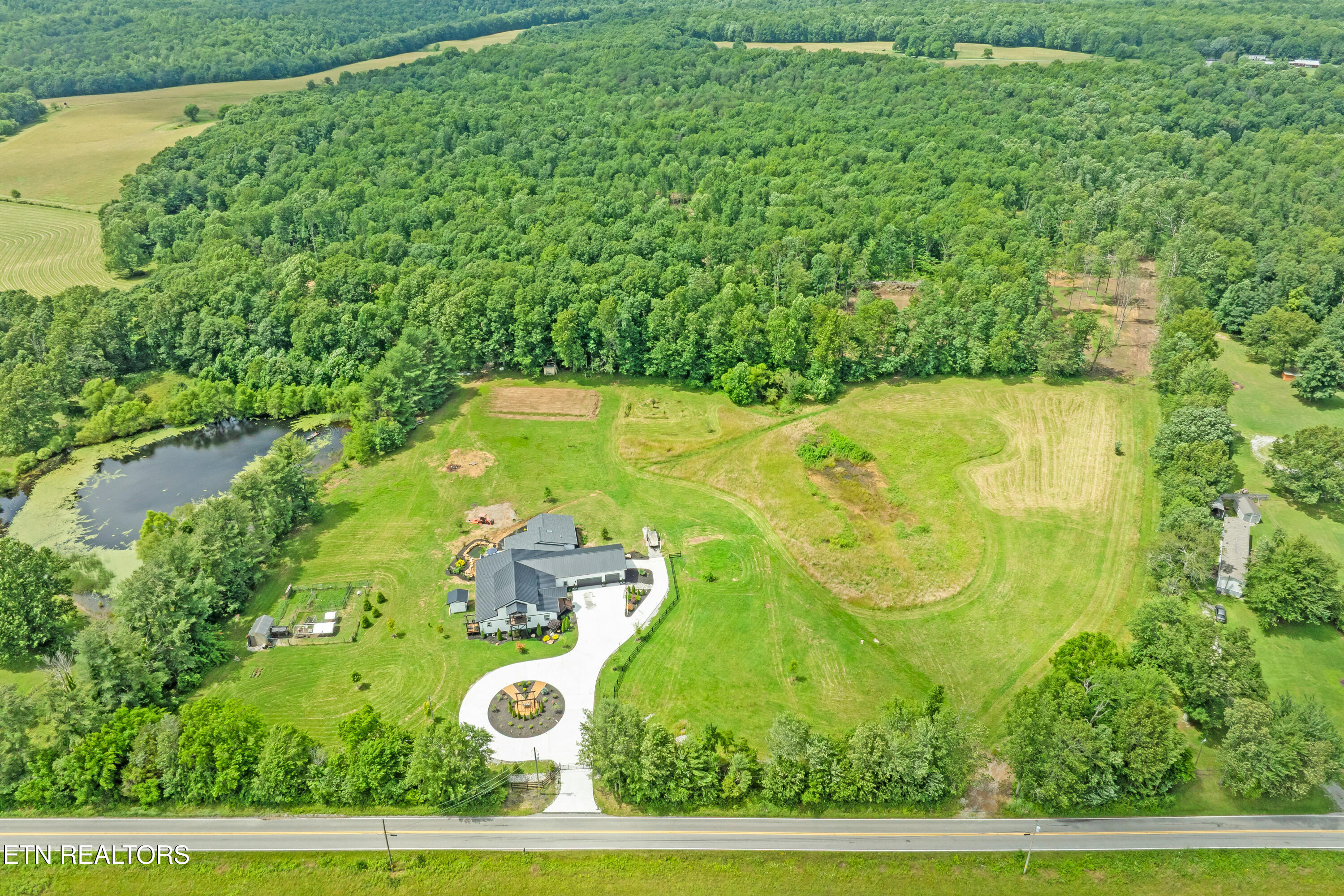 3358 Plateau Road Crossville TN 38571