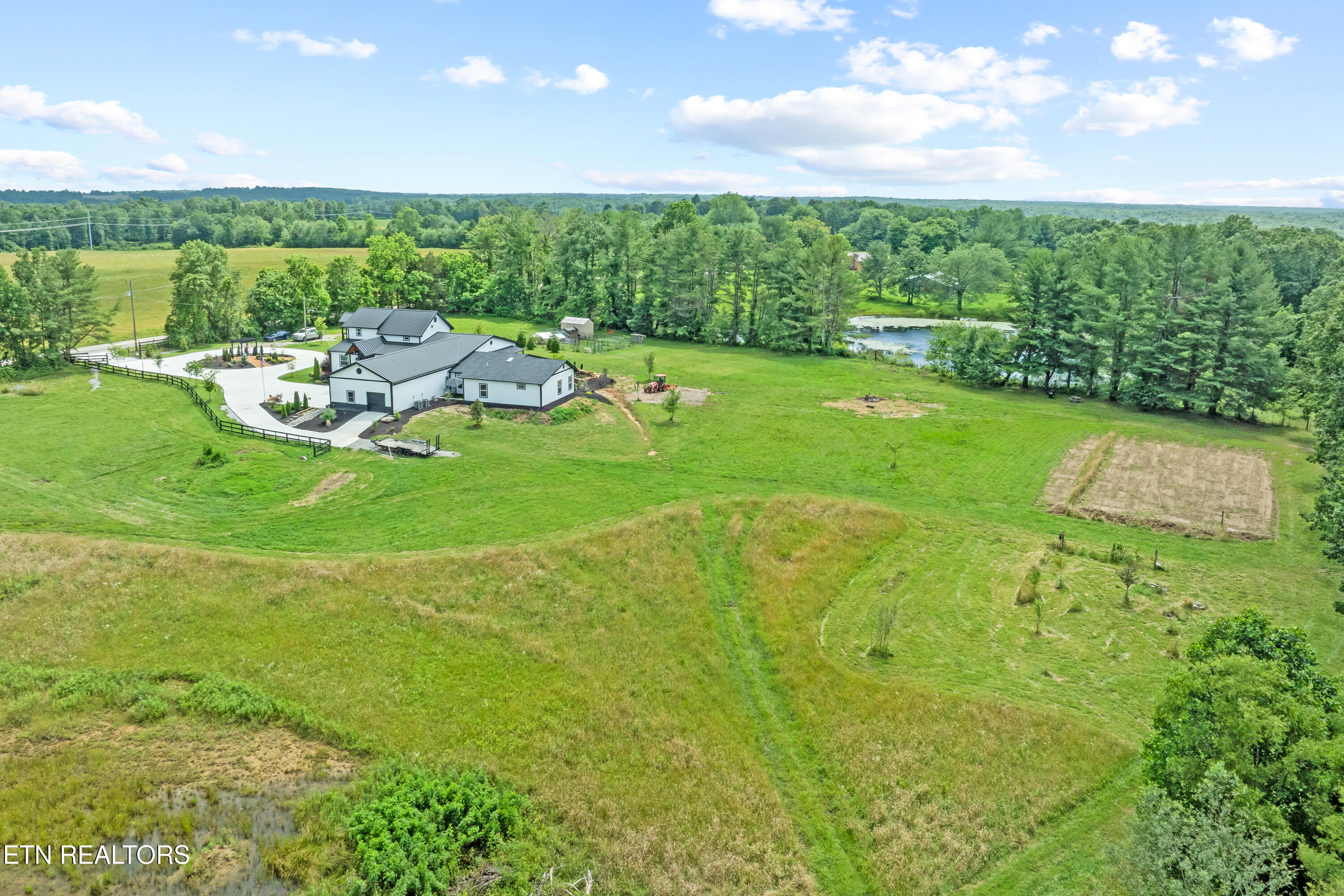 3358 Plateau Road Crossville TN 38571
