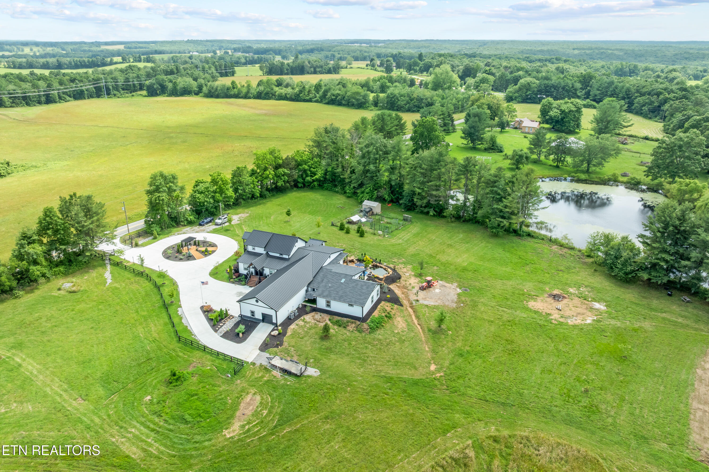 3358 Plateau Road Crossville TN 38571