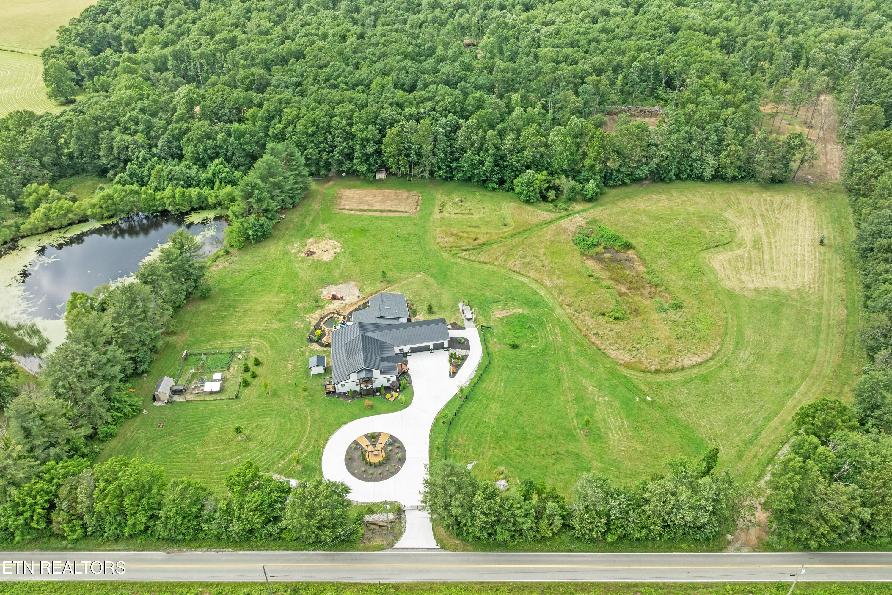 3358 Plateau Road Crossville TN 38571