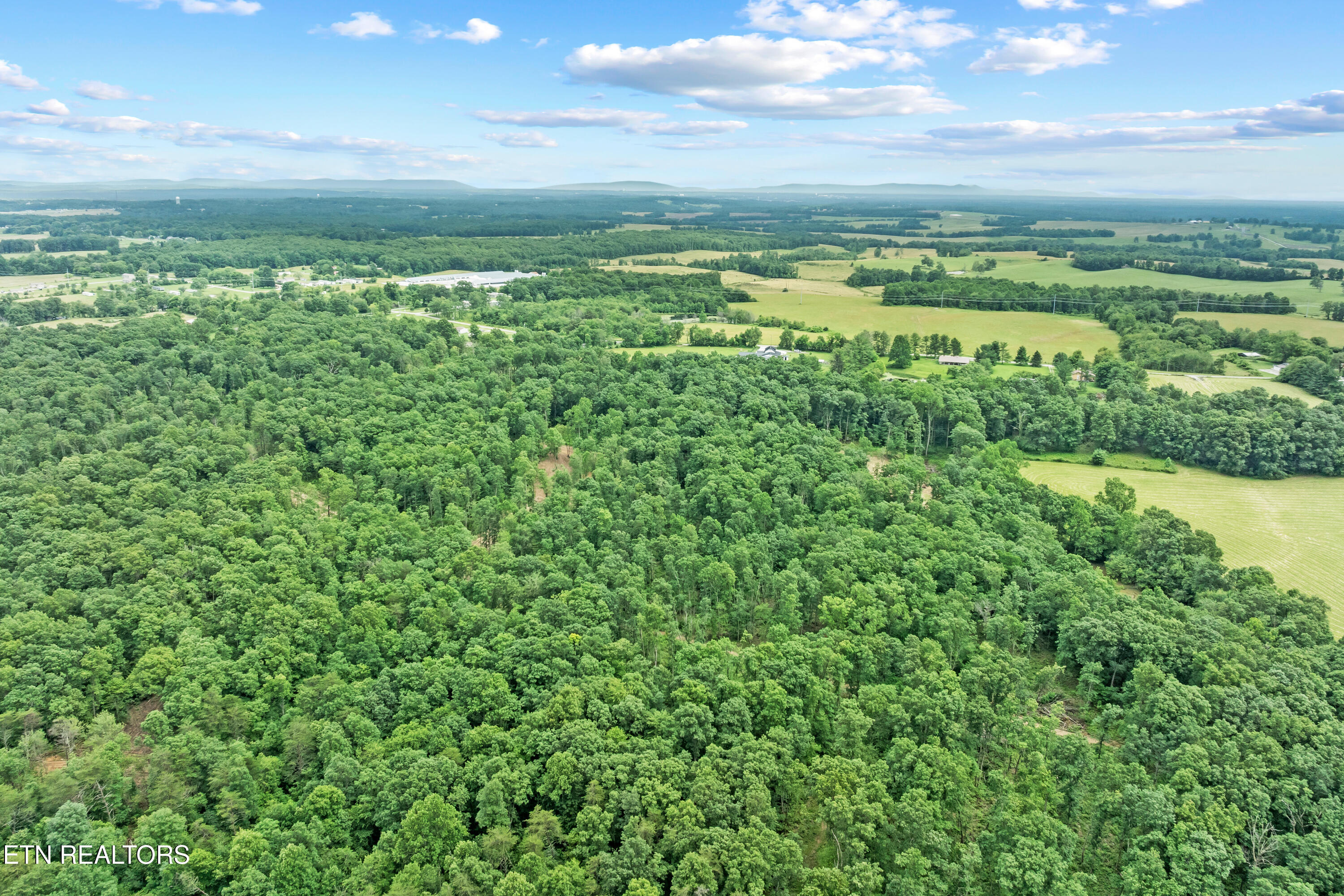 3358 Plateau Road Crossville TN 38571