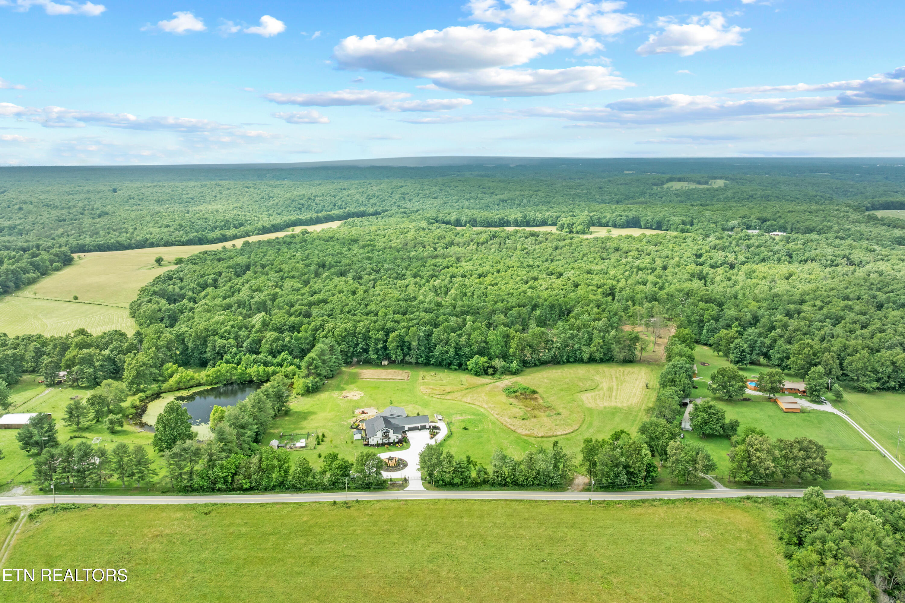 3358 Plateau Road Crossville TN 38571