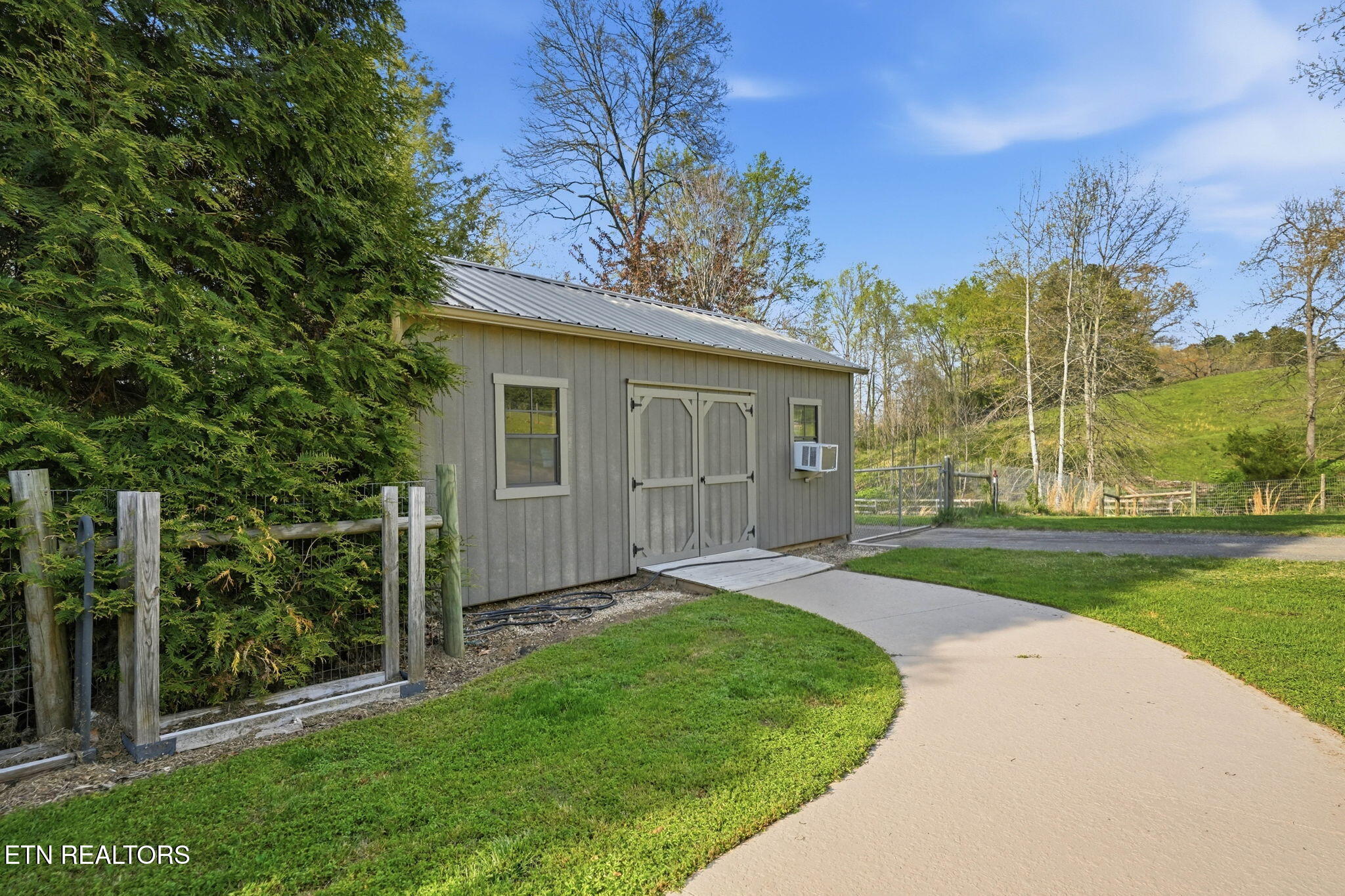 4953 Weaver Pike Bluff City TN 37618
