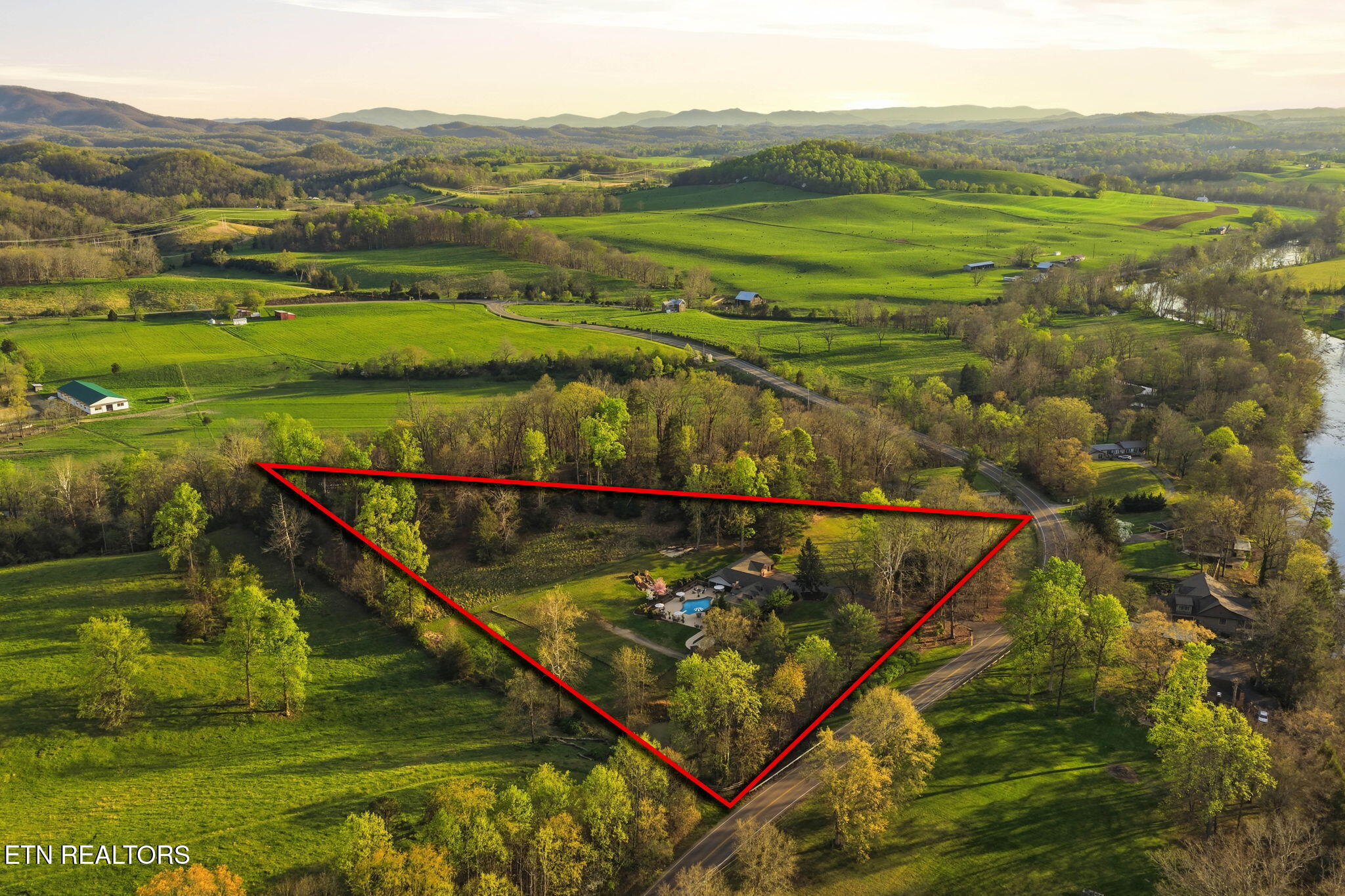 4953 Weaver Pike Bluff City TN 37618