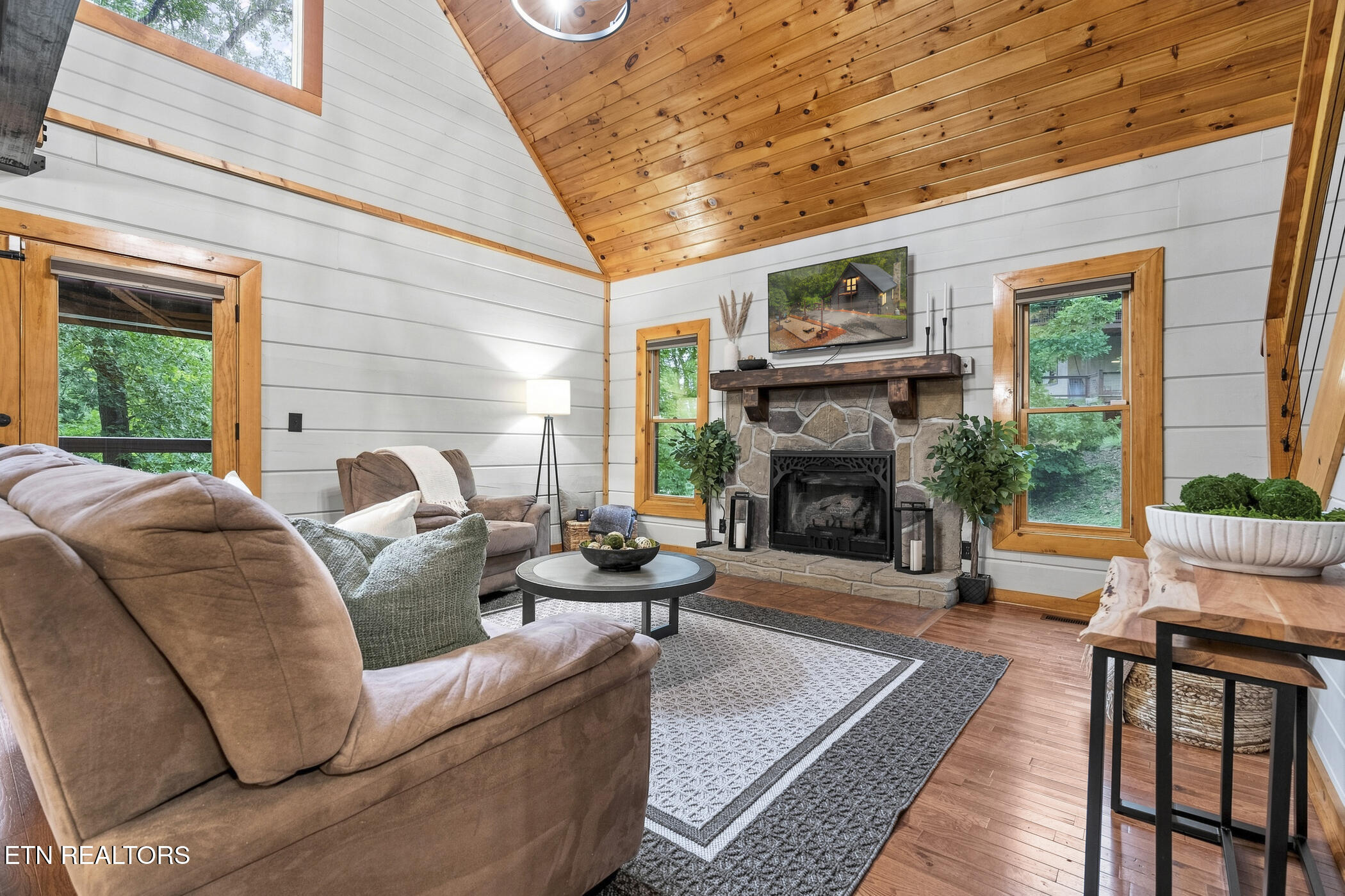 120 Daryl Way Sevierville TN 37876