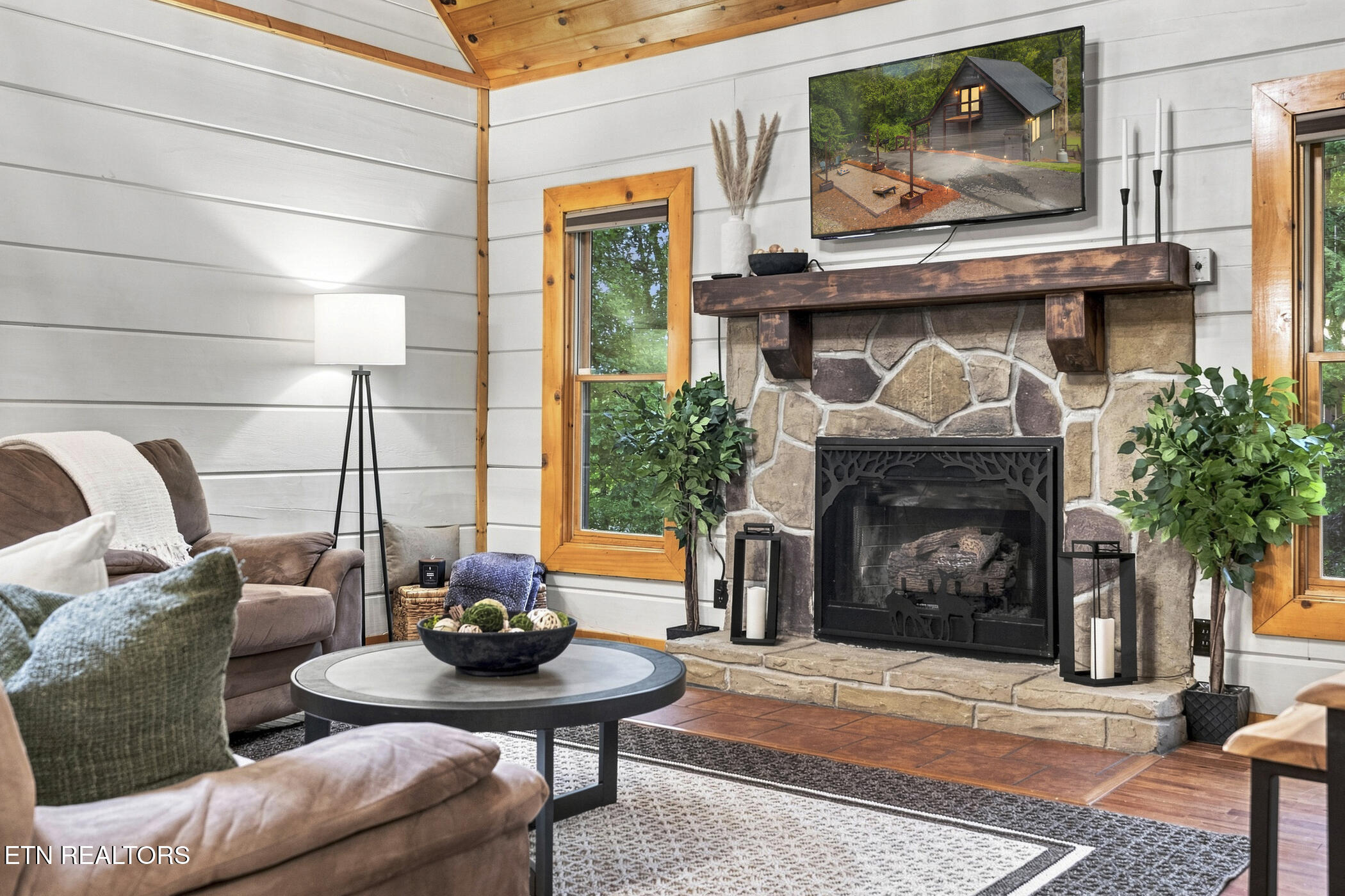 120 Daryl Way Sevierville TN 37876