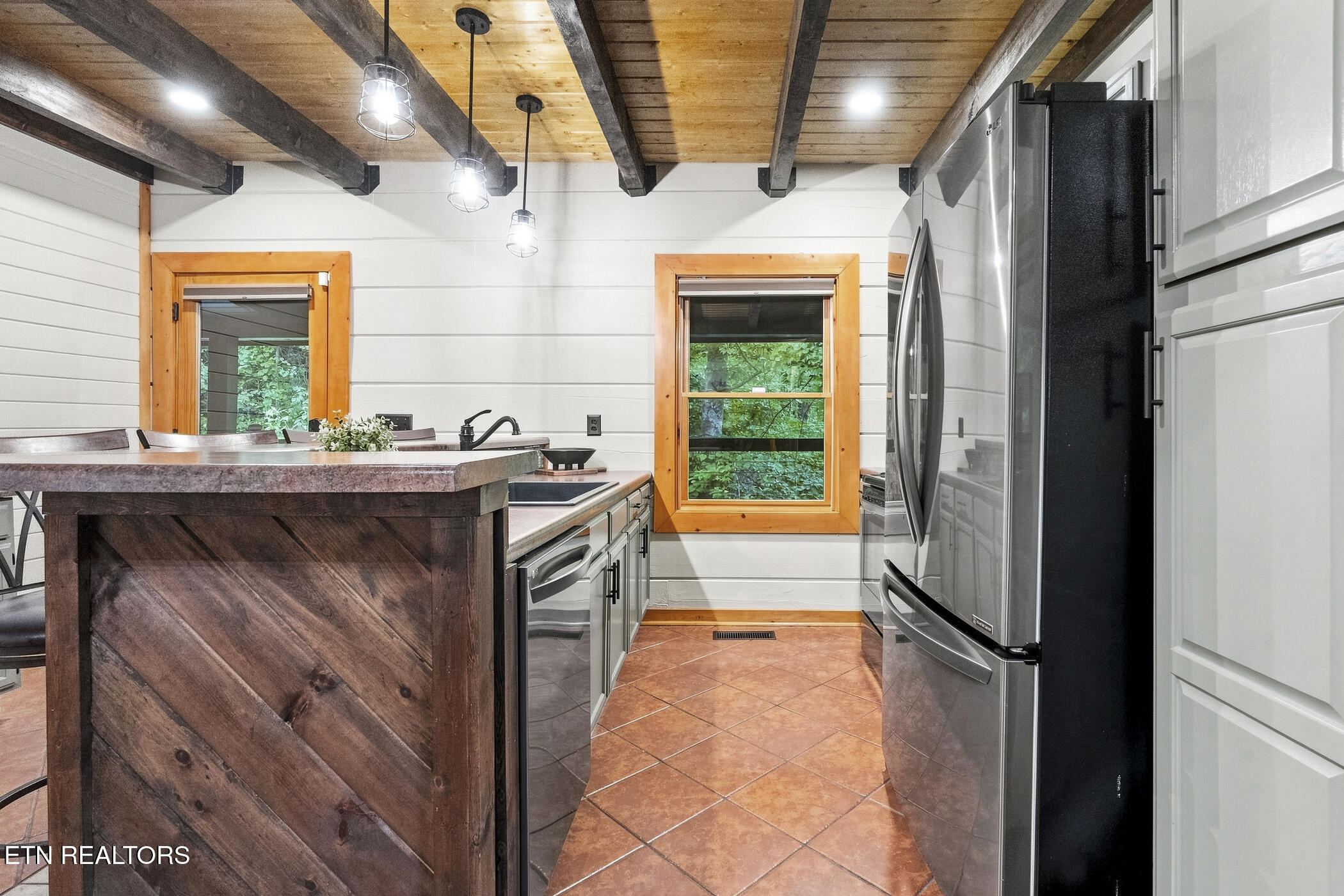 120 Daryl Way Sevierville TN 37876