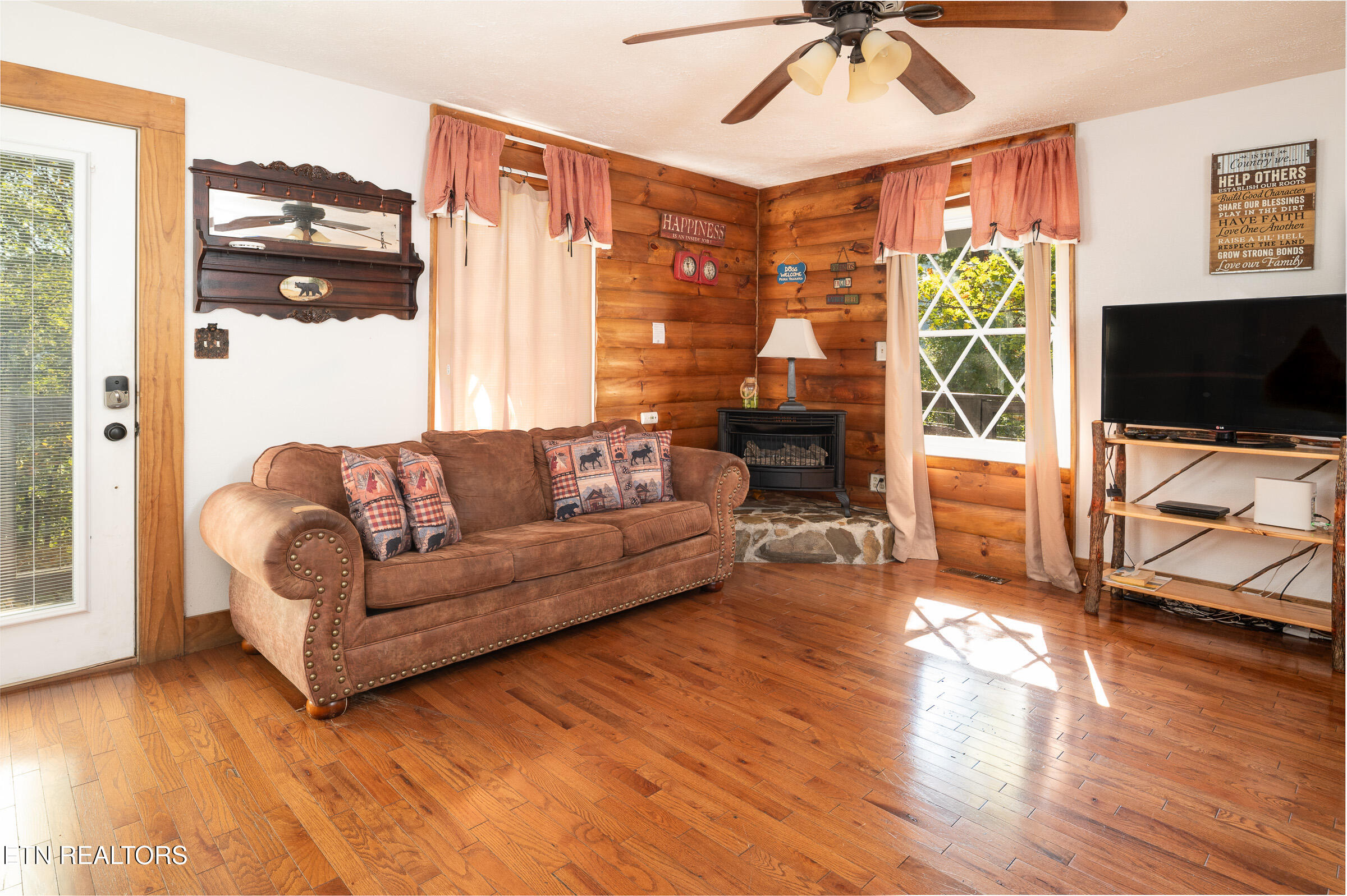 2652 Sunset Road Sevierville TN 37862