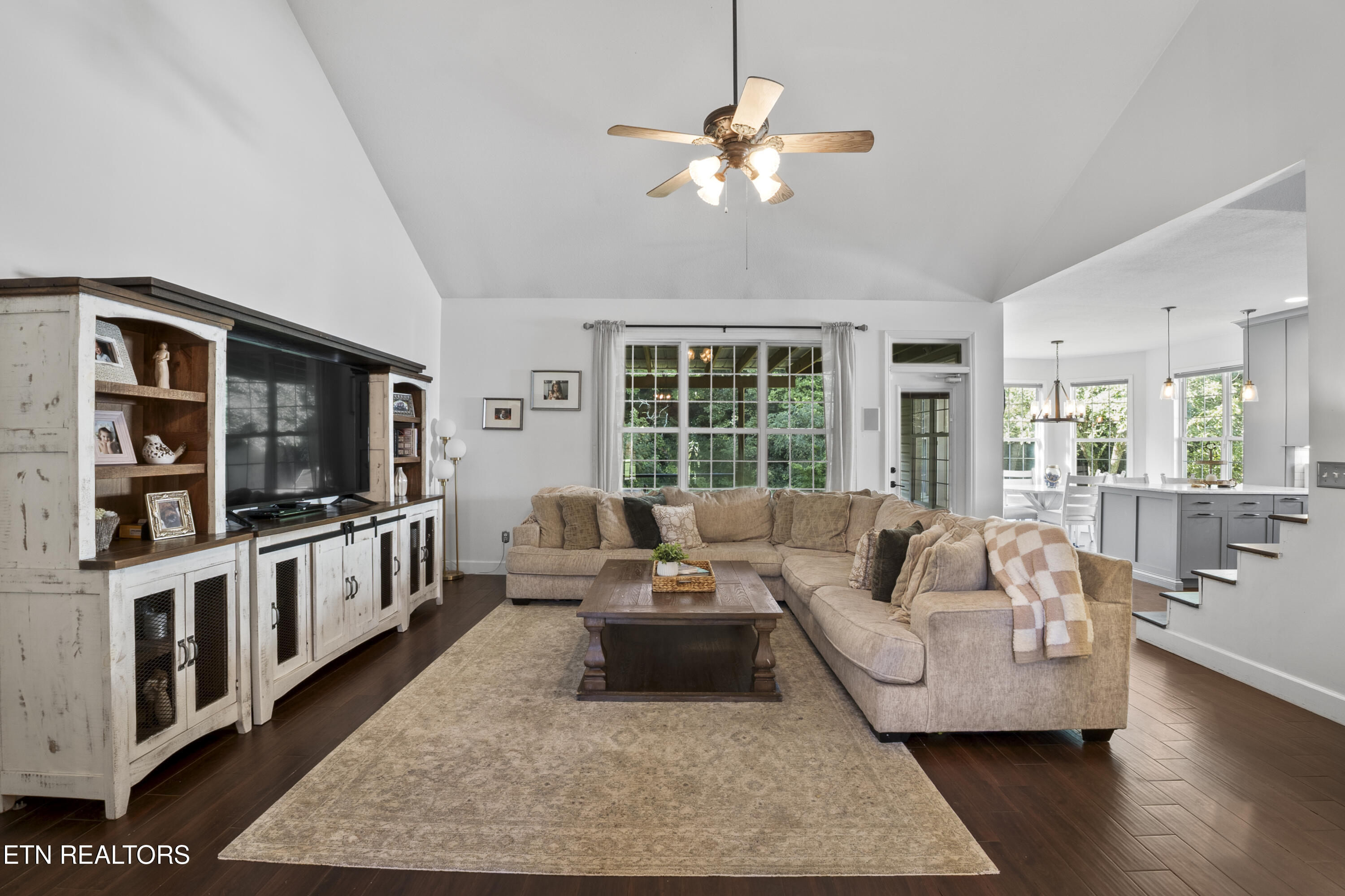 670 Whitesburg Drive Knoxville TN 37918