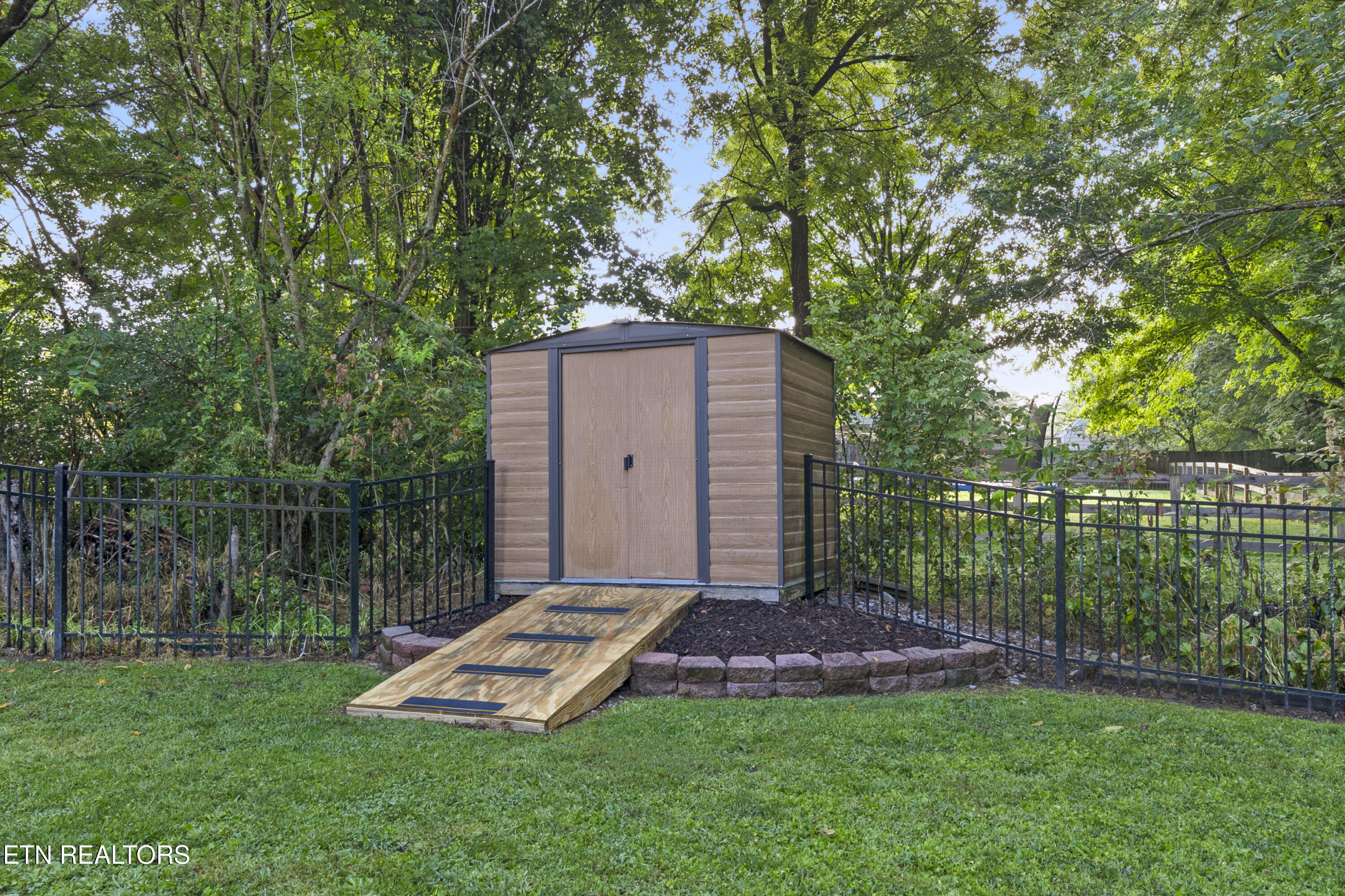 670 Whitesburg Drive Knoxville TN 37918