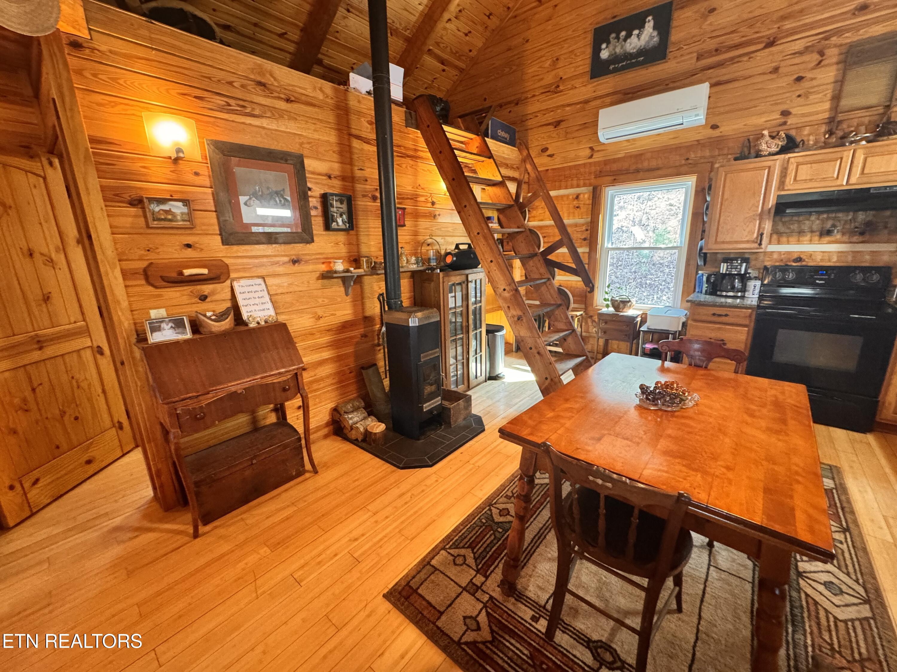 132 Sugar Maple Way Del Rio TN 37727