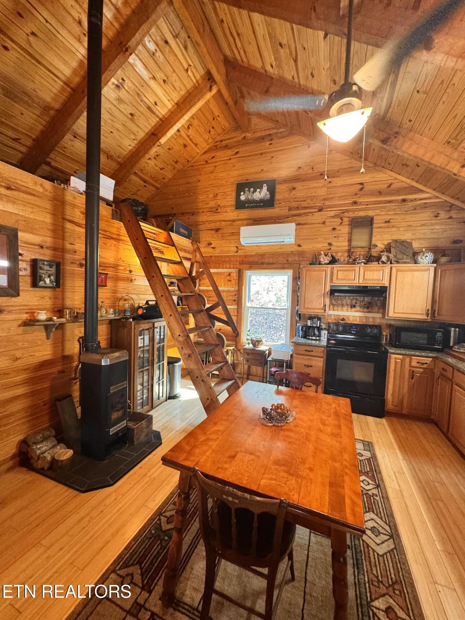 132 Sugar Maple Way Del Rio TN 37727