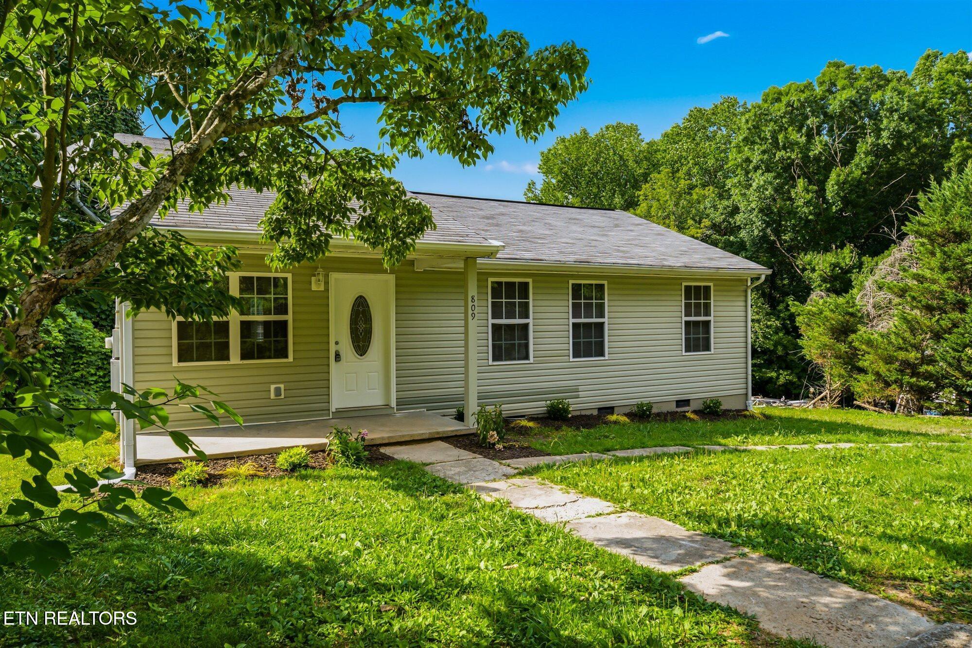 809 Valley Drive Knoxville TN 37920