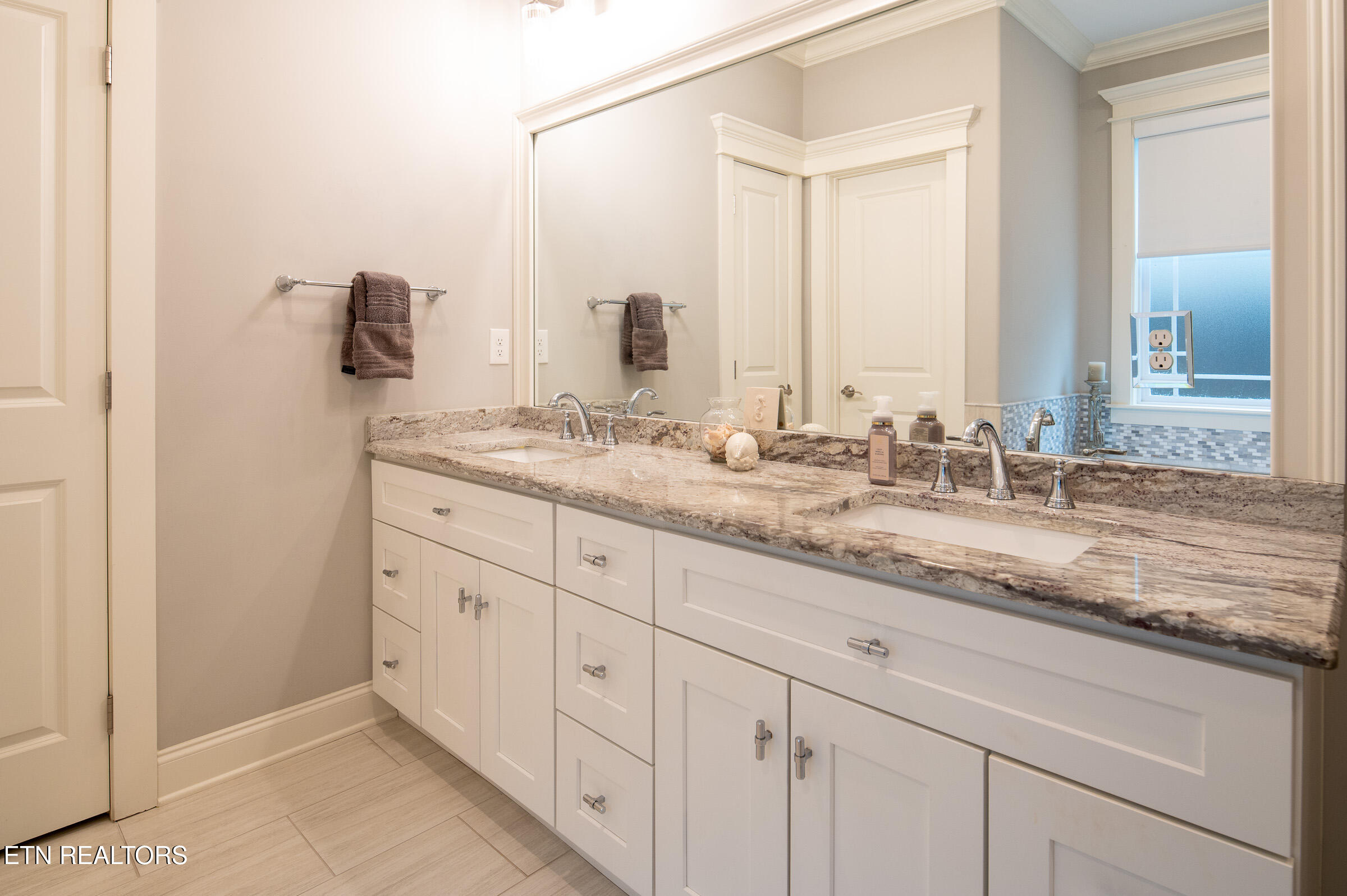 7916 Yellow Jasmine Lane Knoxville TN 37919