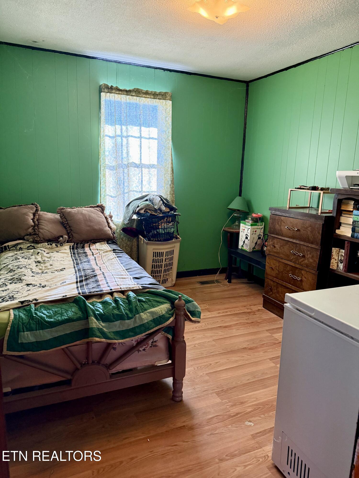 186 Drinnon Lane Sneedville TN 37869