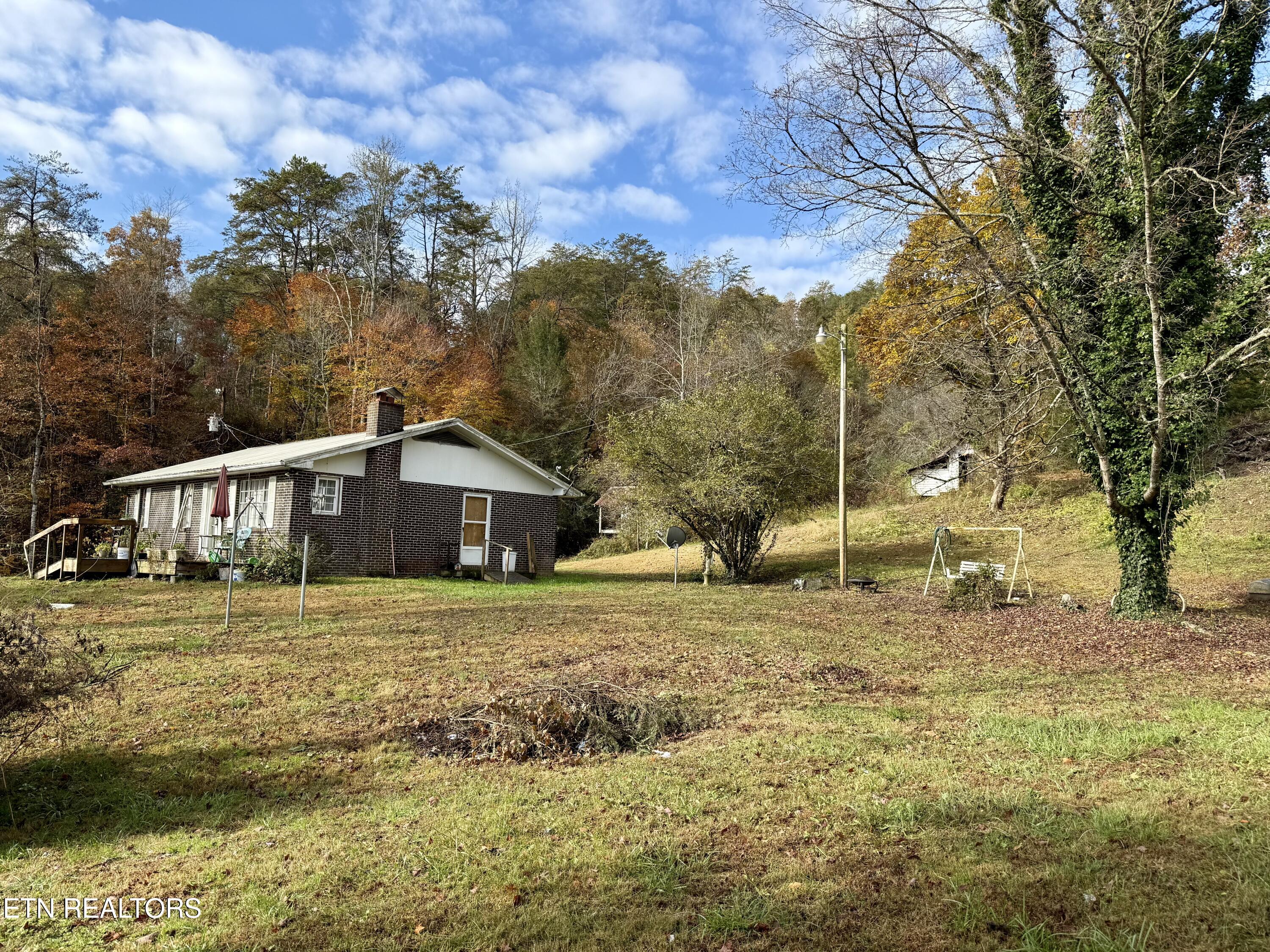186 Drinnon Lane Sneedville TN 37869