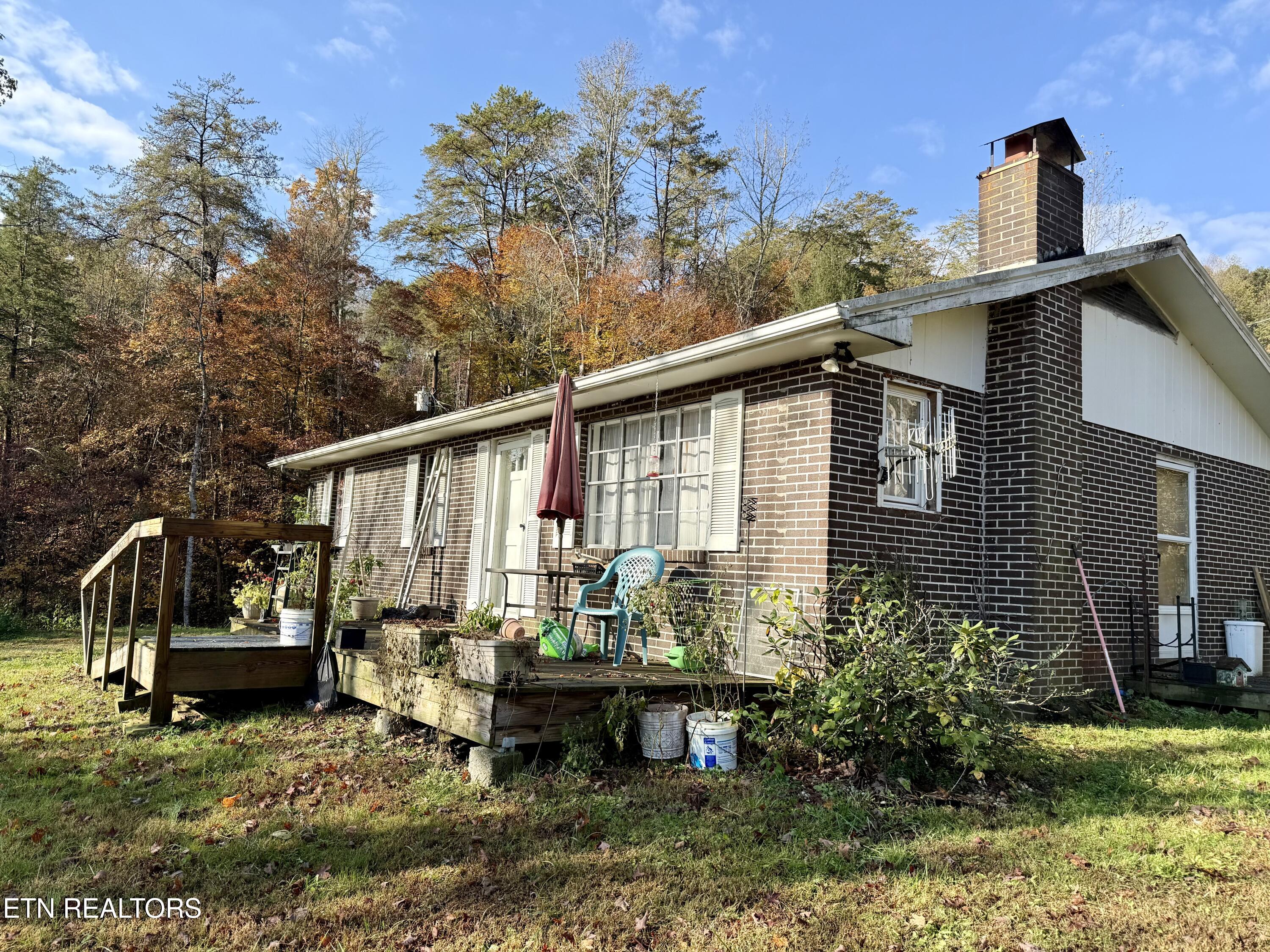 186 Drinnon Lane Sneedville TN 37869