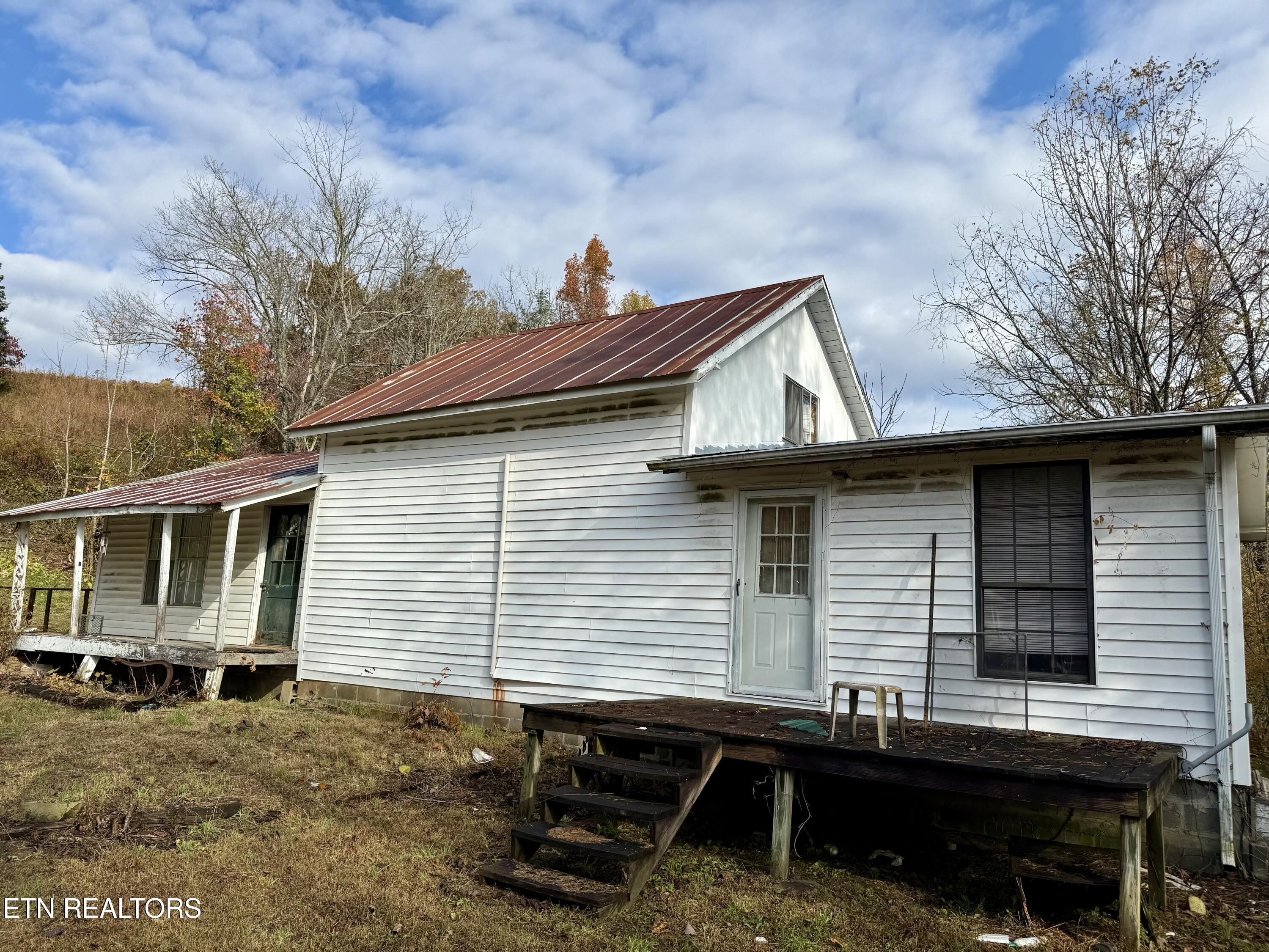 186 Drinnon Lane Sneedville TN 37869