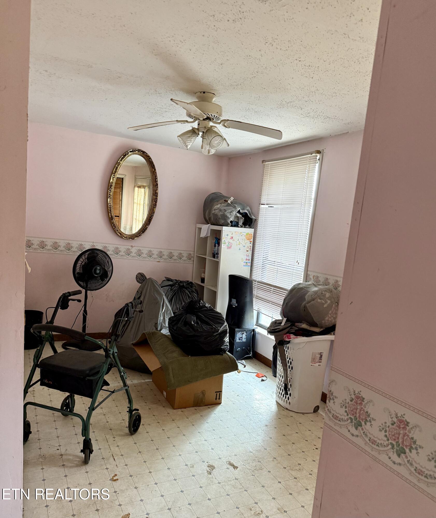 186 Drinnon Lane Sneedville TN 37869