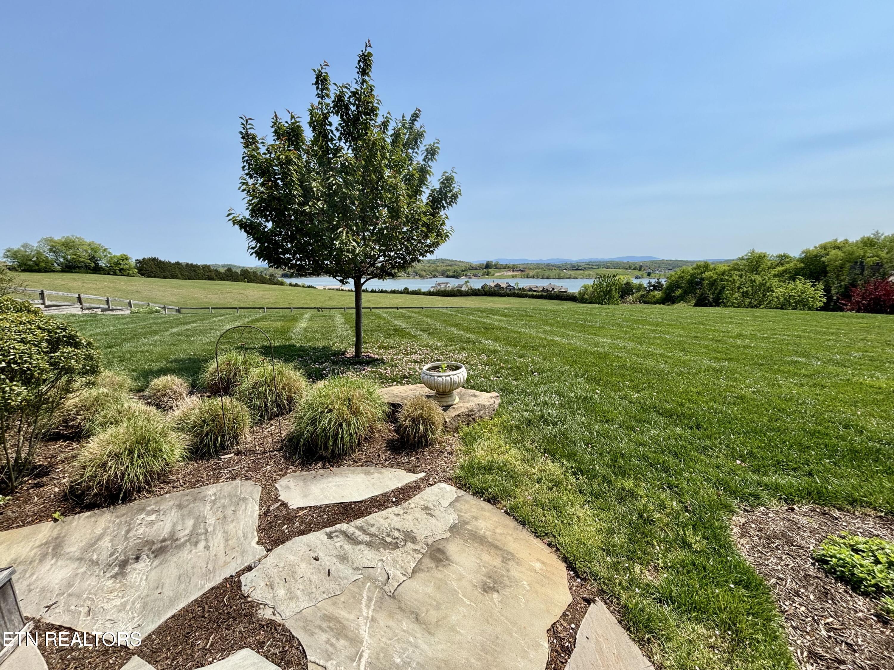 2028 Arcadia Peninsula Way Knoxville TN 37922