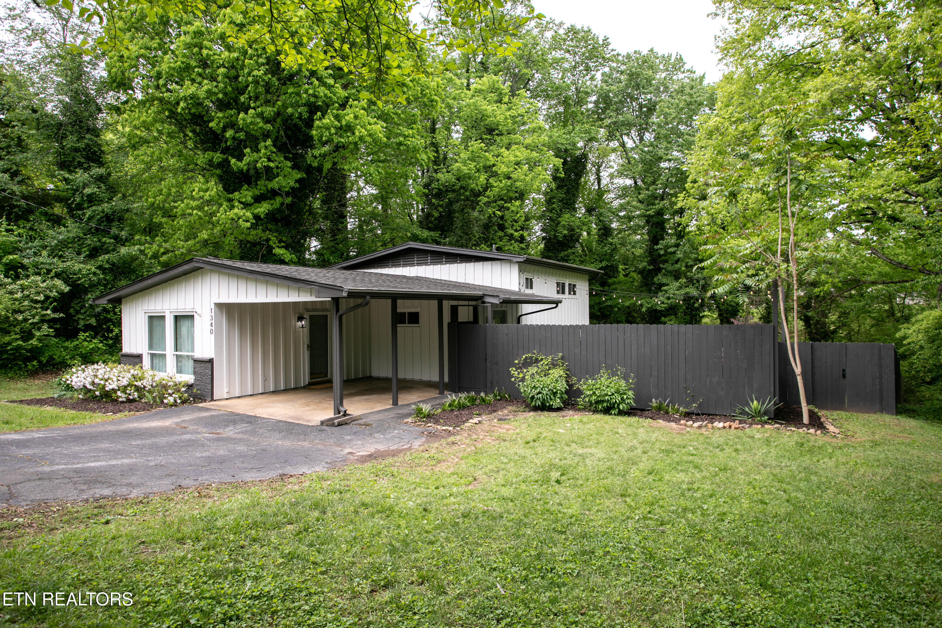 1340 Sumac Drive Knoxville TN 37919