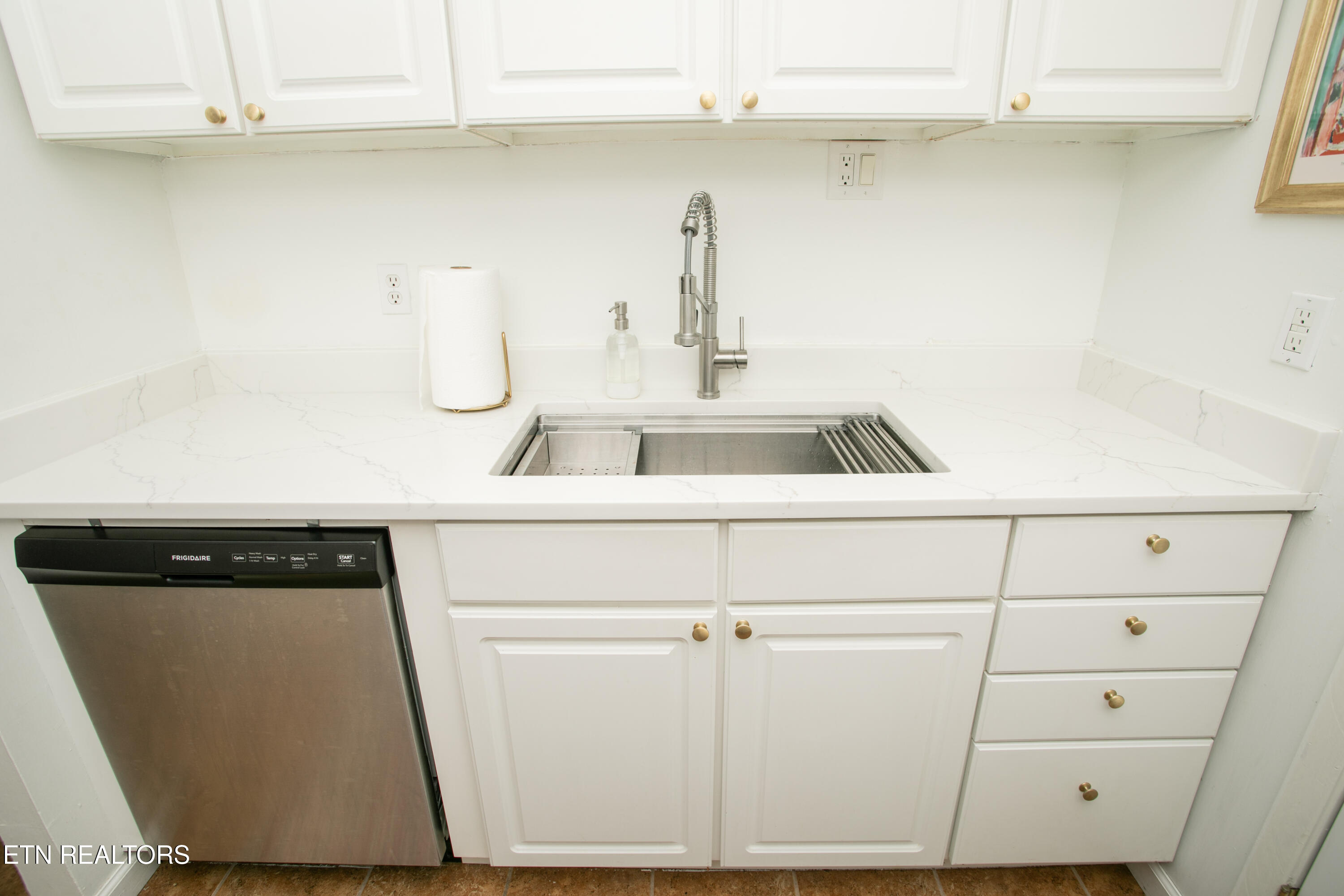 1340 Sumac Drive Knoxville TN 37919