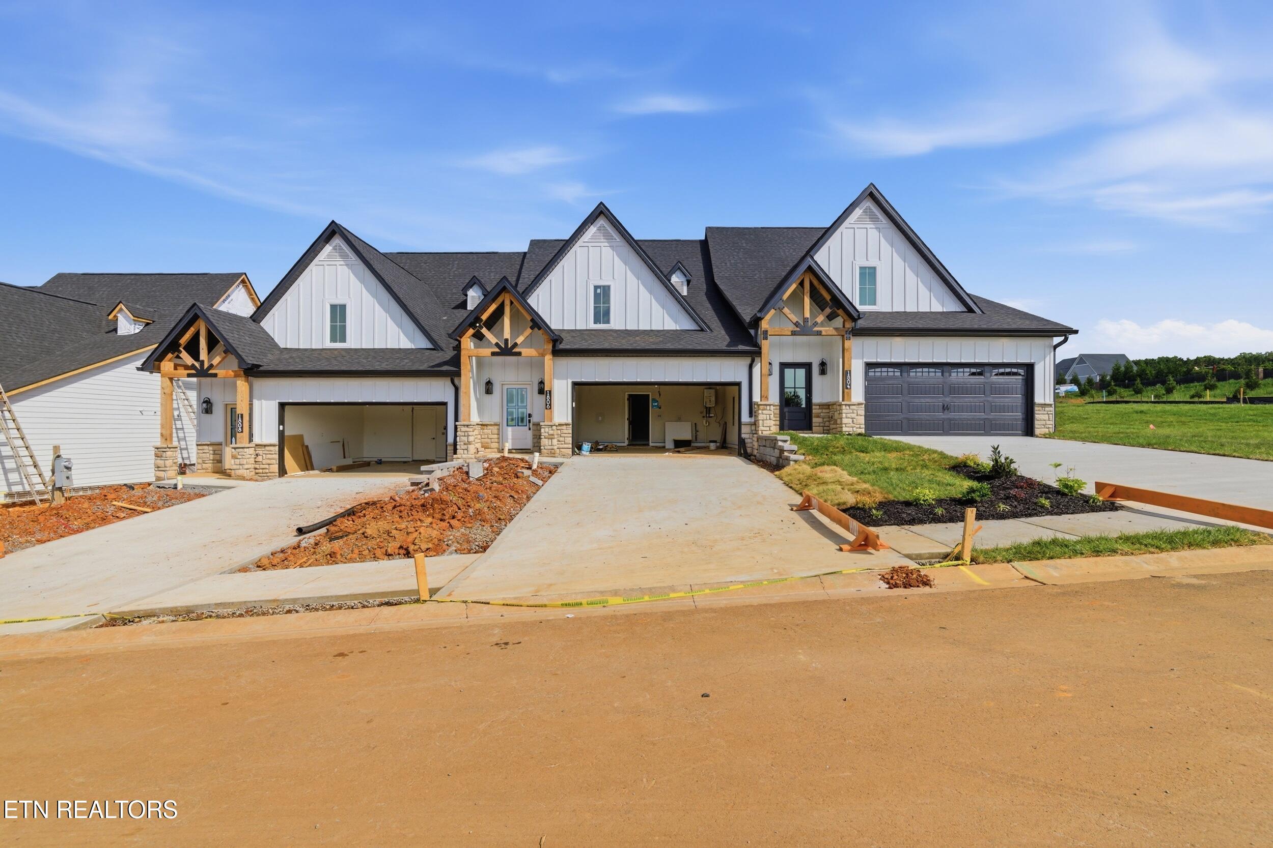 1806 Poplar Spgs Place Maryville TN 37803