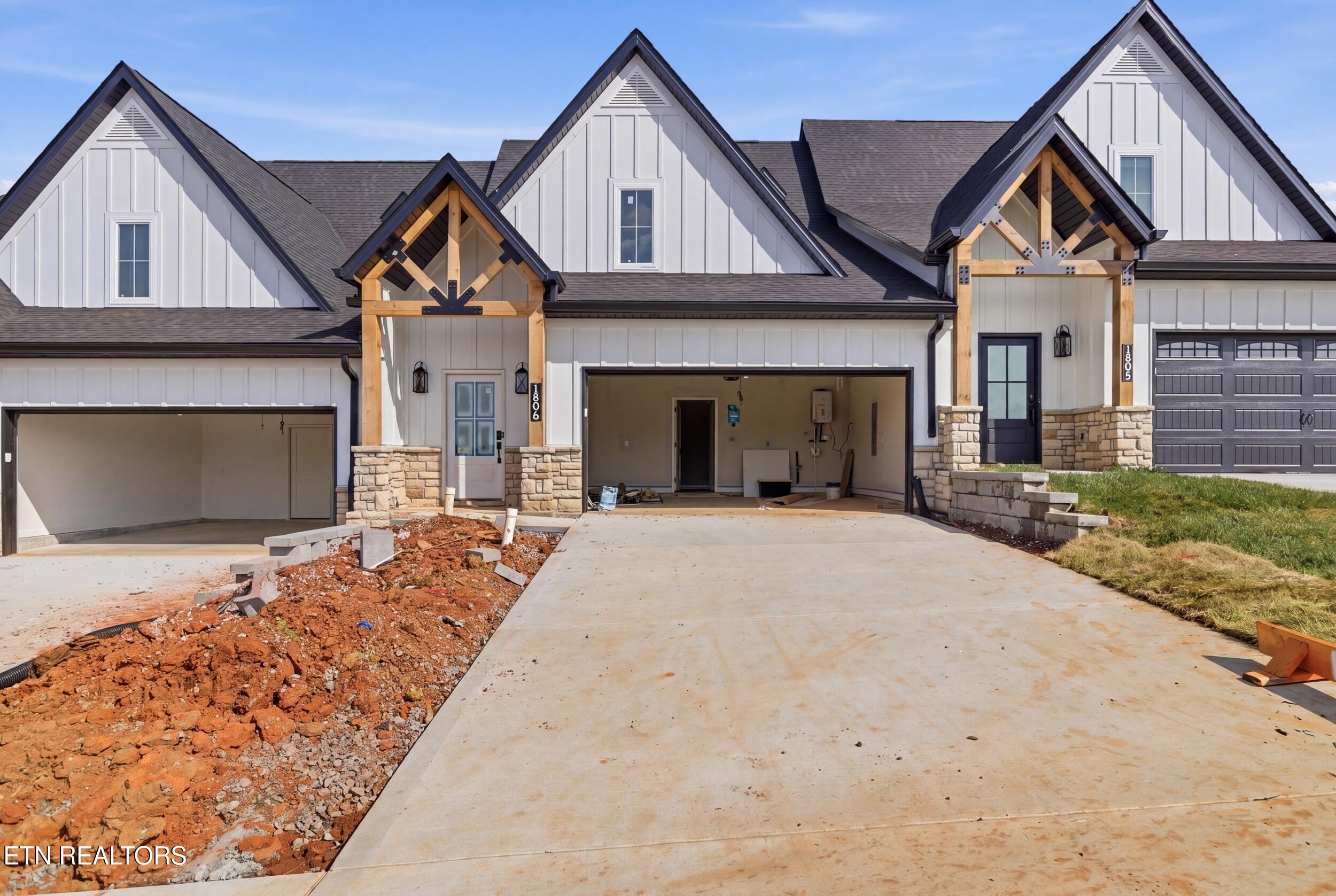 1806 Poplar Spgs Place Maryville TN 37803