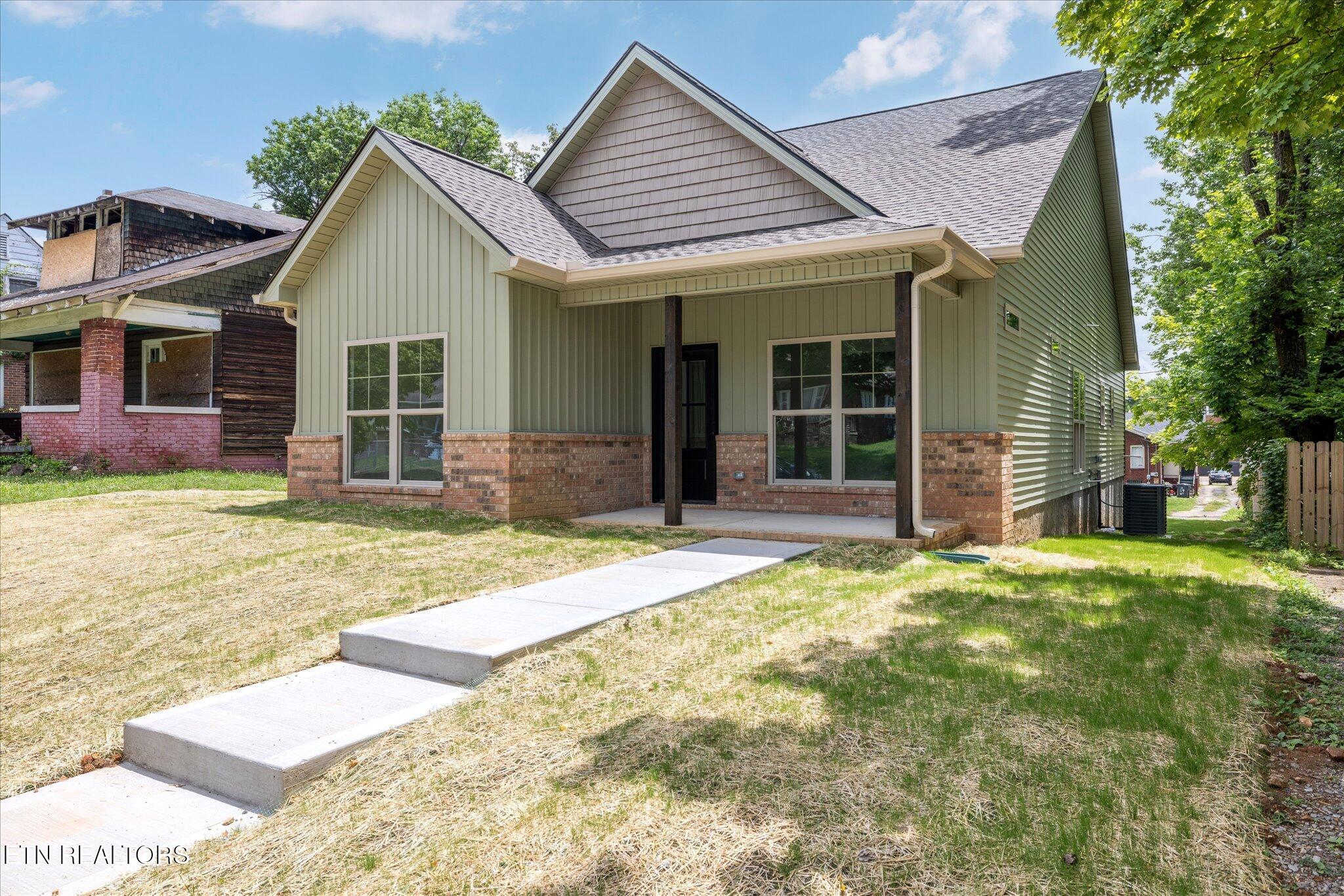 2724 E 5th Avenue Knoxville TN 37914