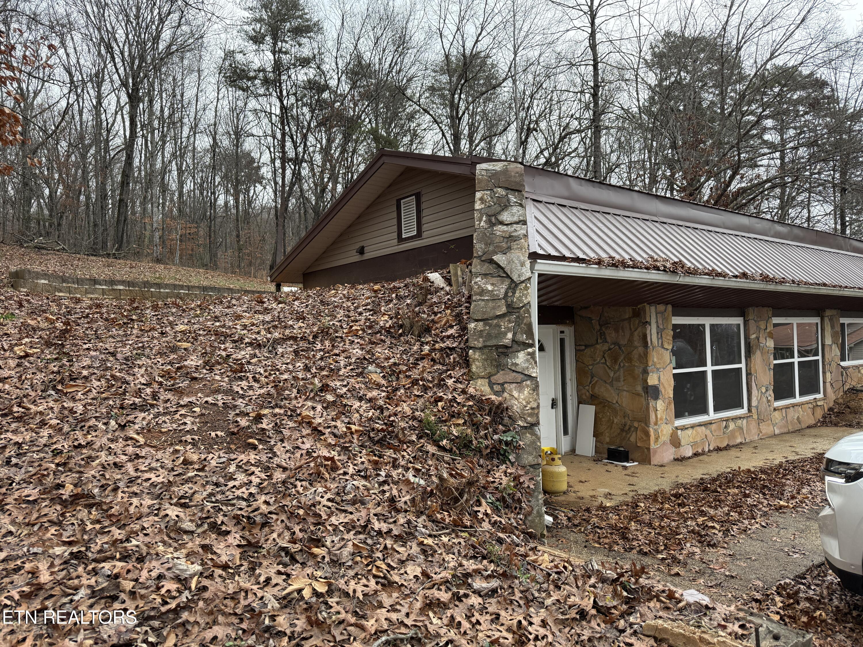 522 College Grove Road Rockwood TN 37854