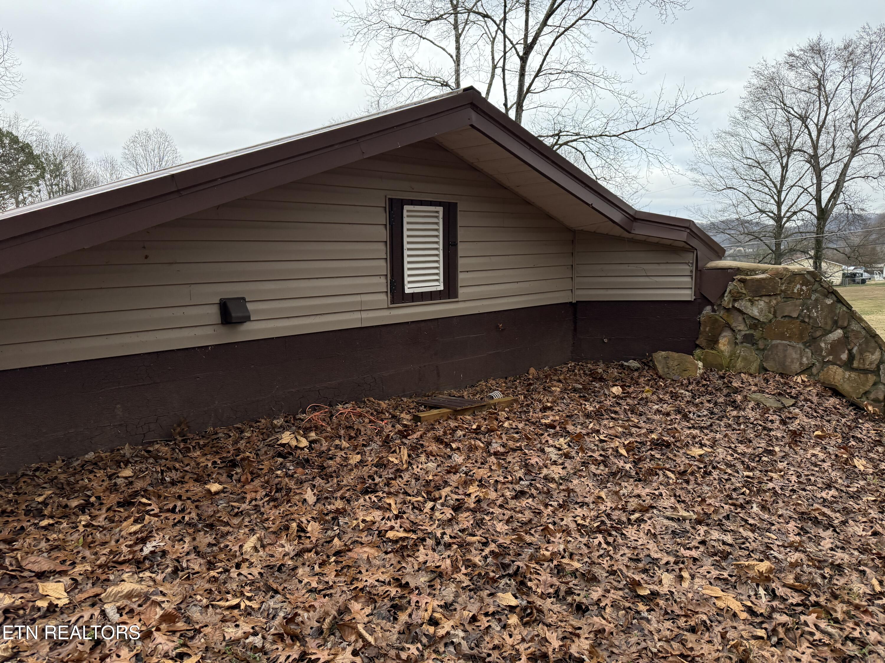 522 College Grove Road Rockwood TN 37854