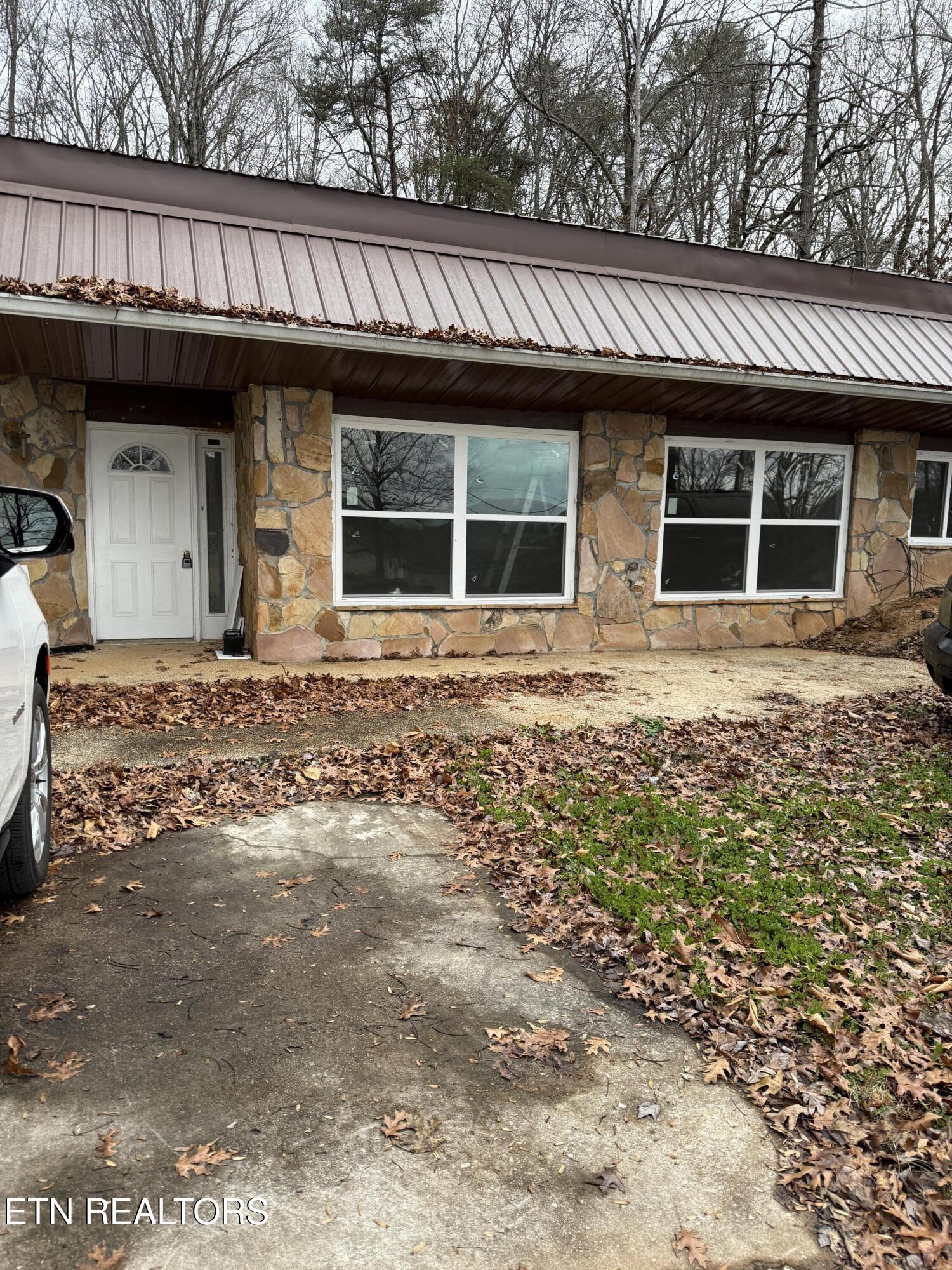522 College Grove Road Rockwood TN 37854