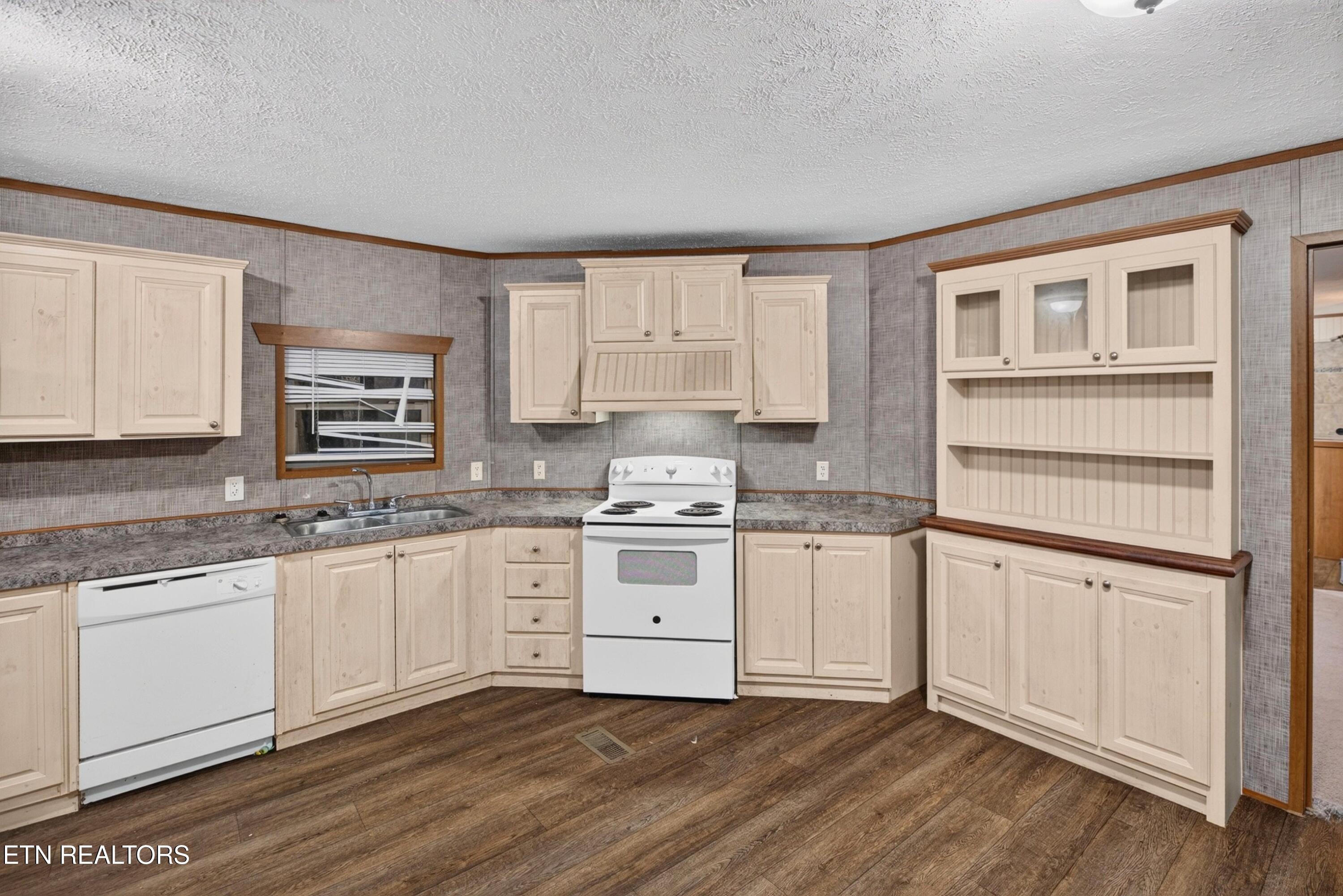 2501 Upper Caney Valley Road Tazewell TN 37879