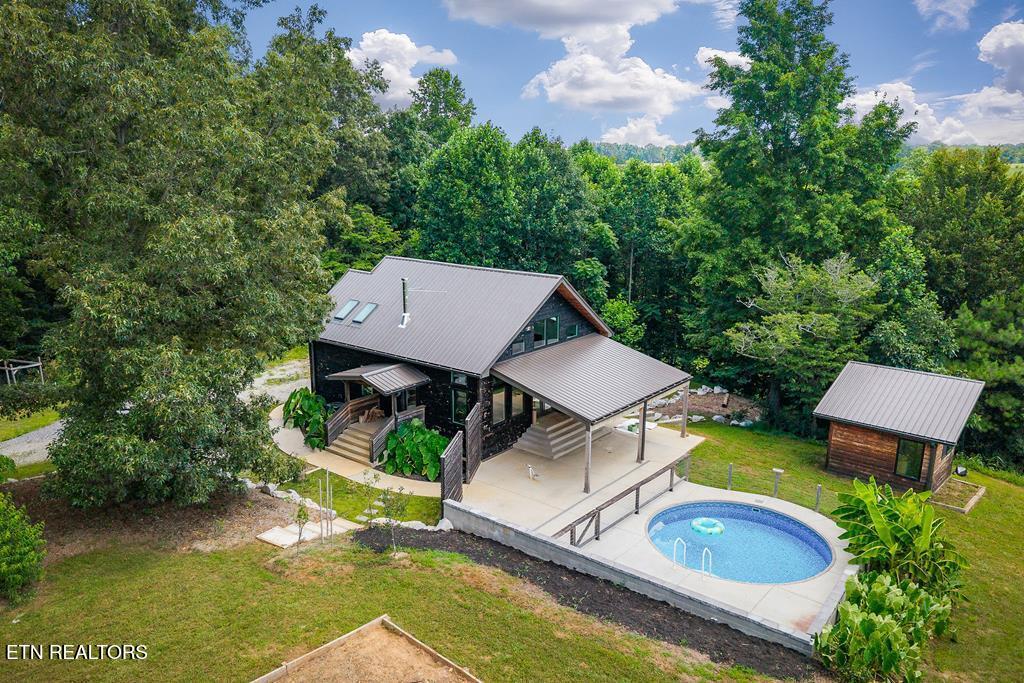 1737 Blackburn Fork Road Cookeville TN 38501