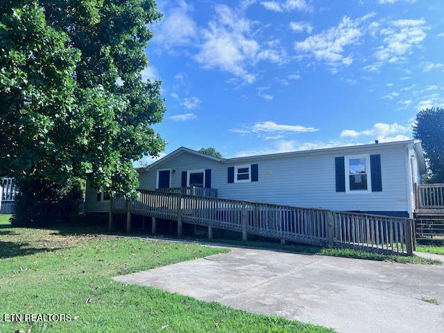 1322 Mountain View Circle Maryville TN 37801