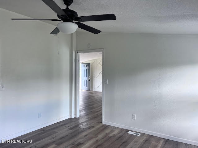 1322 Mountain View Circle Maryville TN 37801