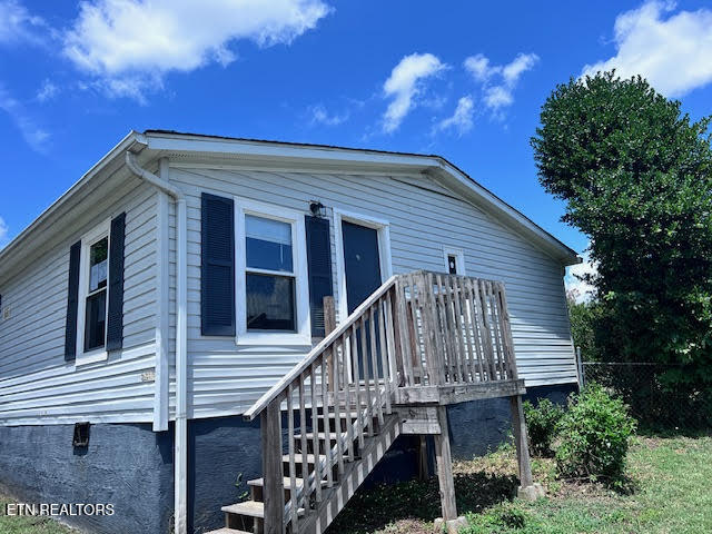 1322 Mountain View Circle Maryville TN 37801
