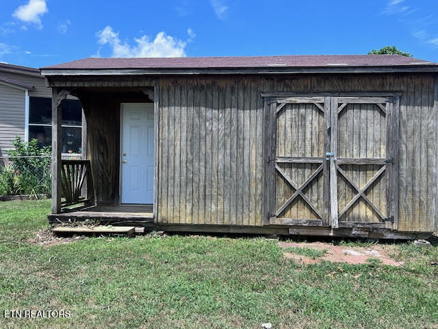 1322 Mountain View Circle Maryville TN 37801