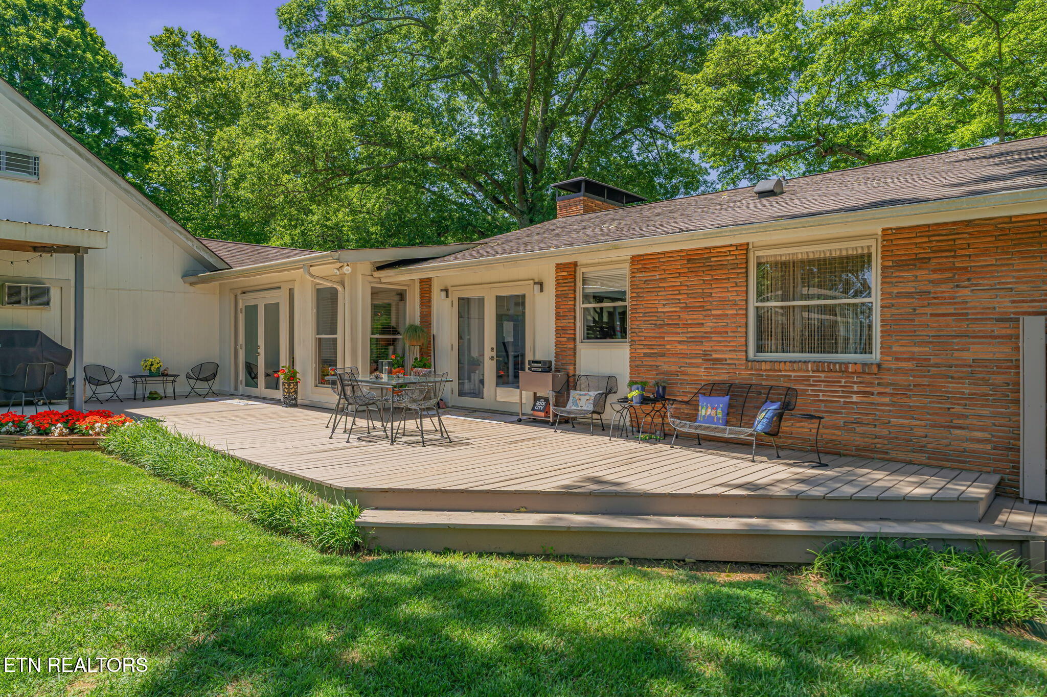 7121 Downing Drive Knoxville TN 37909