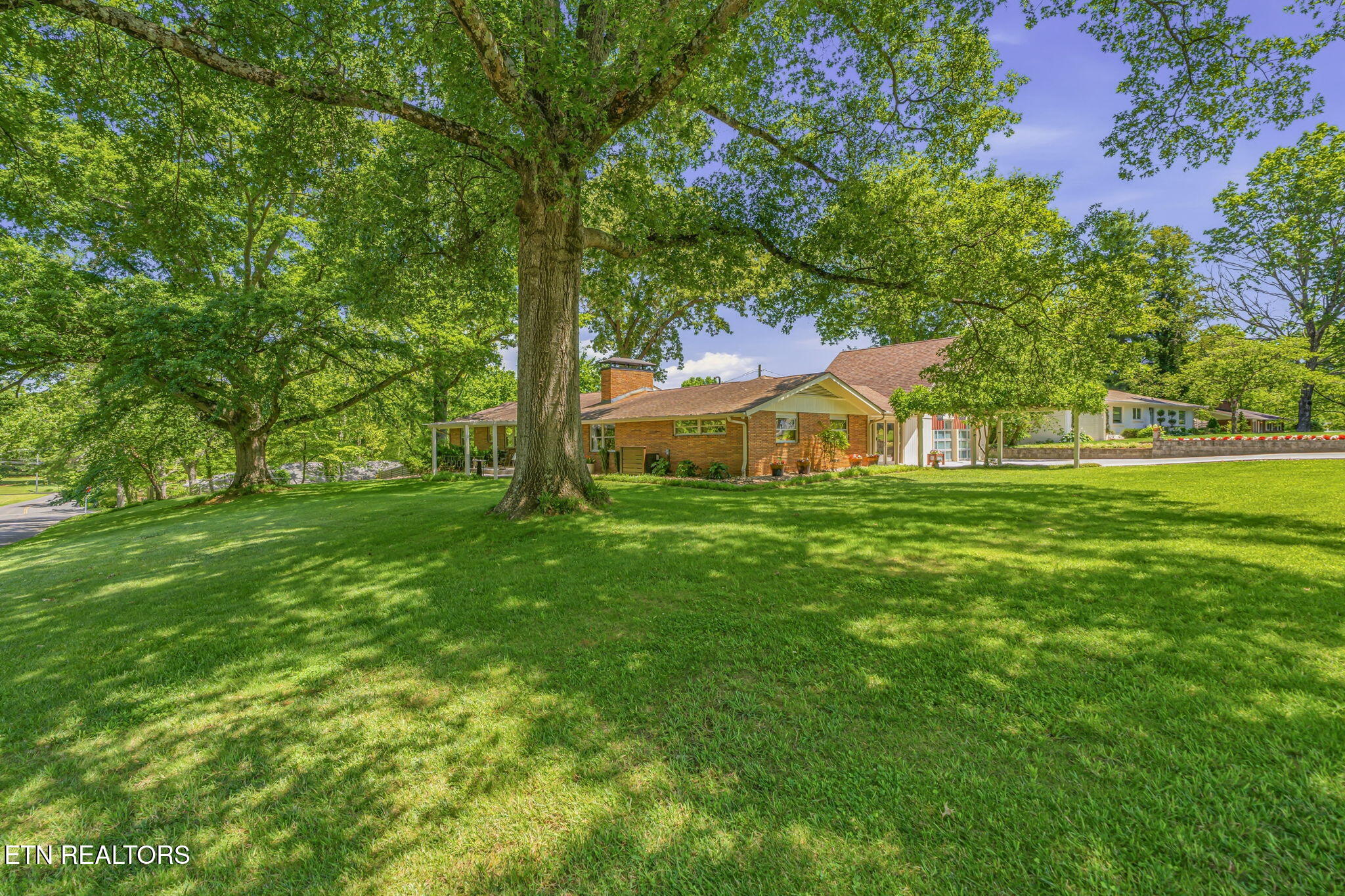 7121 Downing Drive Knoxville TN 37909
