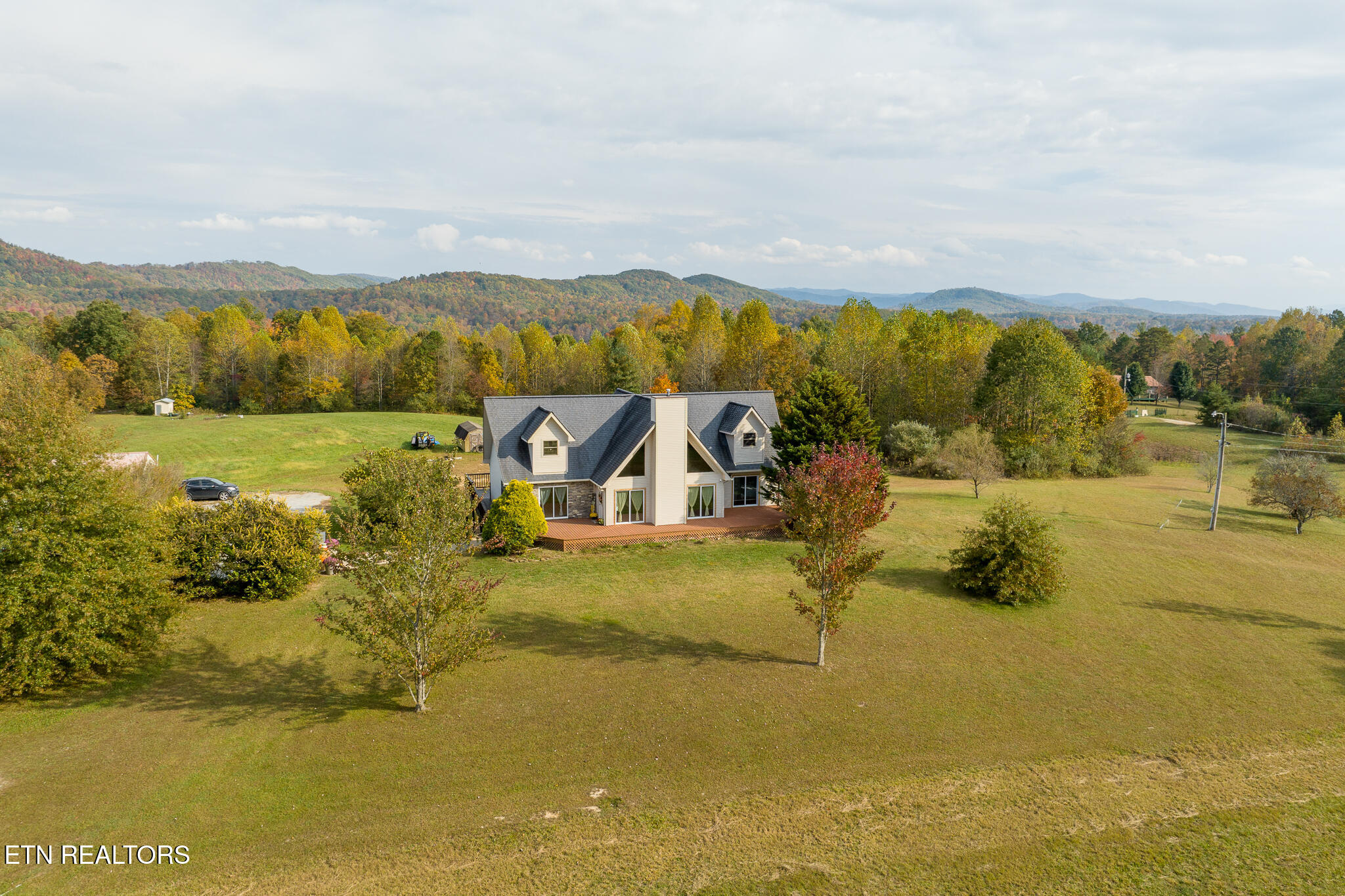 3767 Phillips Flats Road Oneida TN 37841
