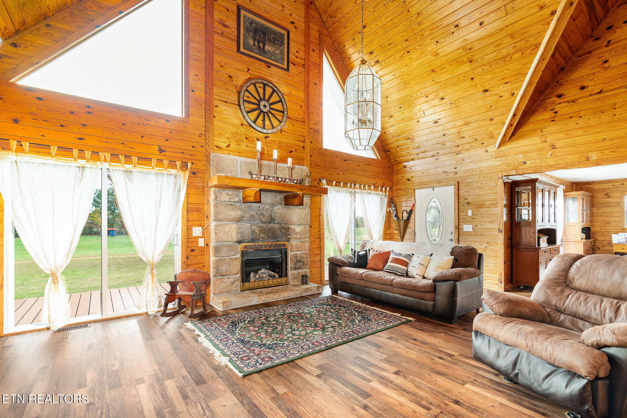 3767 Phillips Flats Road Oneida TN 37841