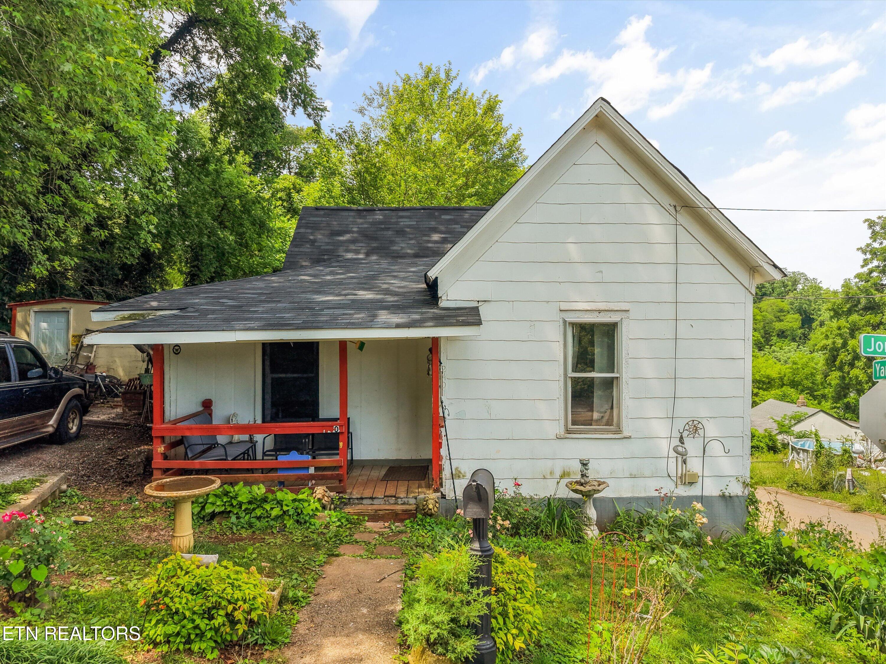 2401 Jones Street Knoxville TN 37920
