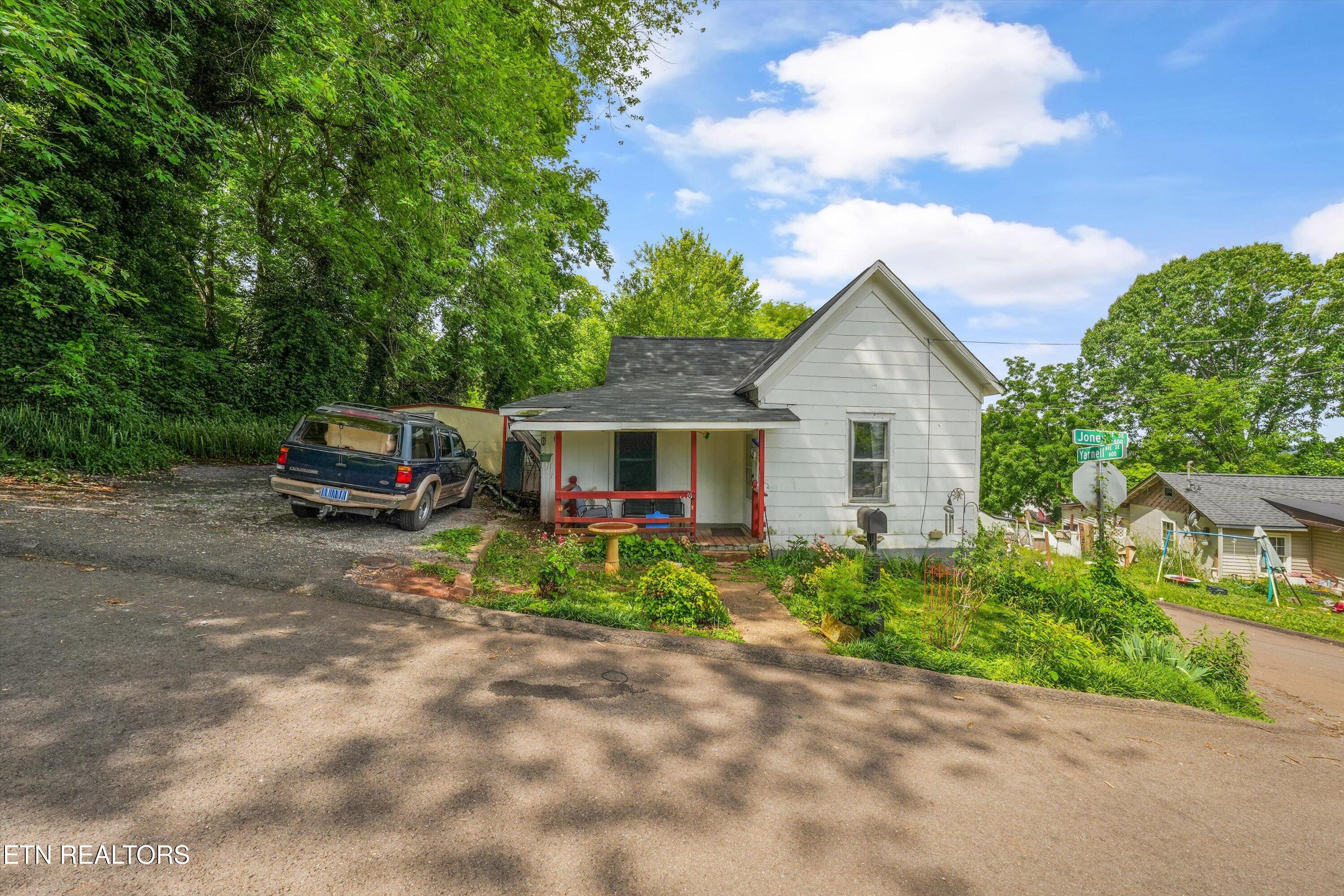 2401 Jones Street Knoxville TN 37920