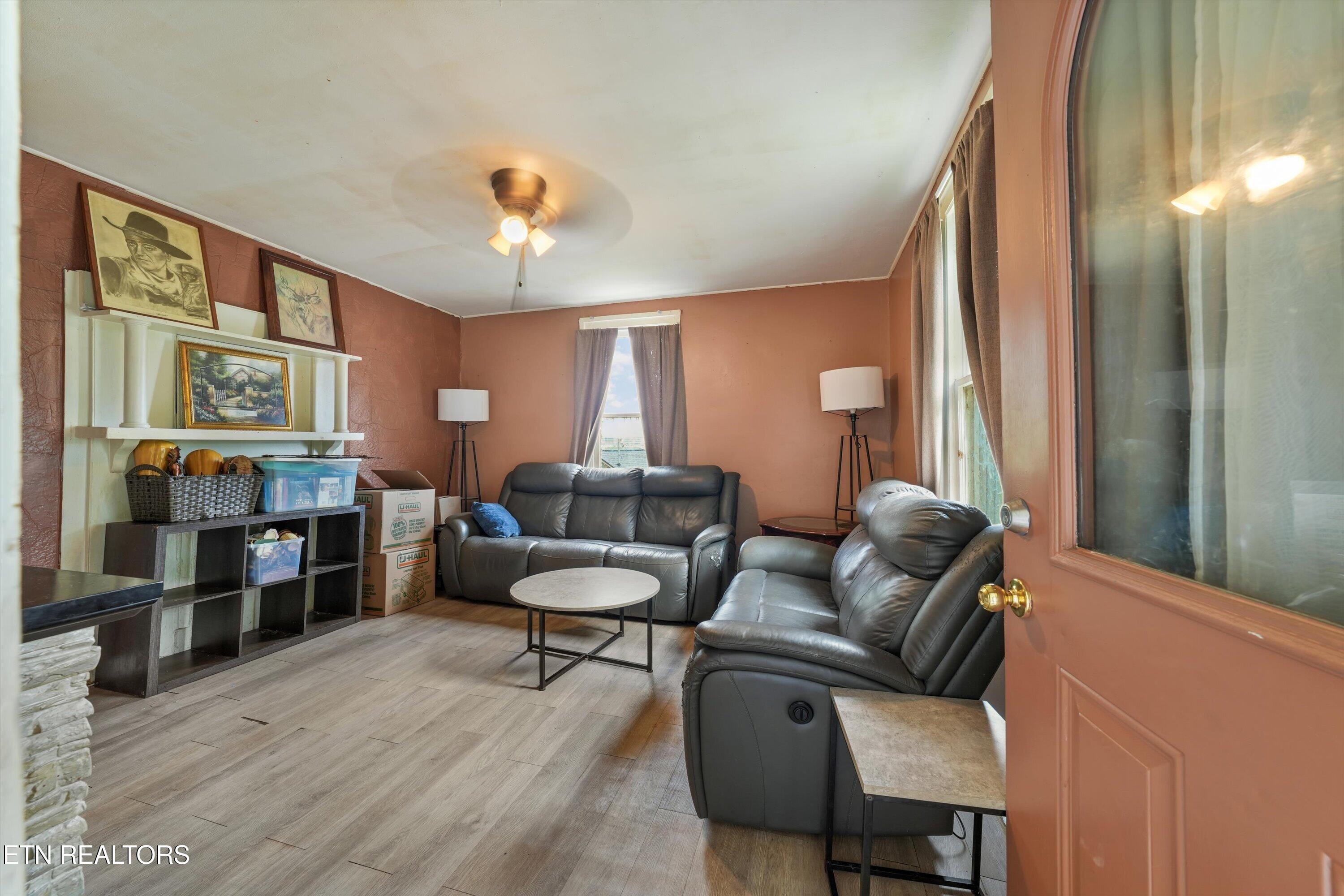 2401 Jones Street Knoxville TN 37920