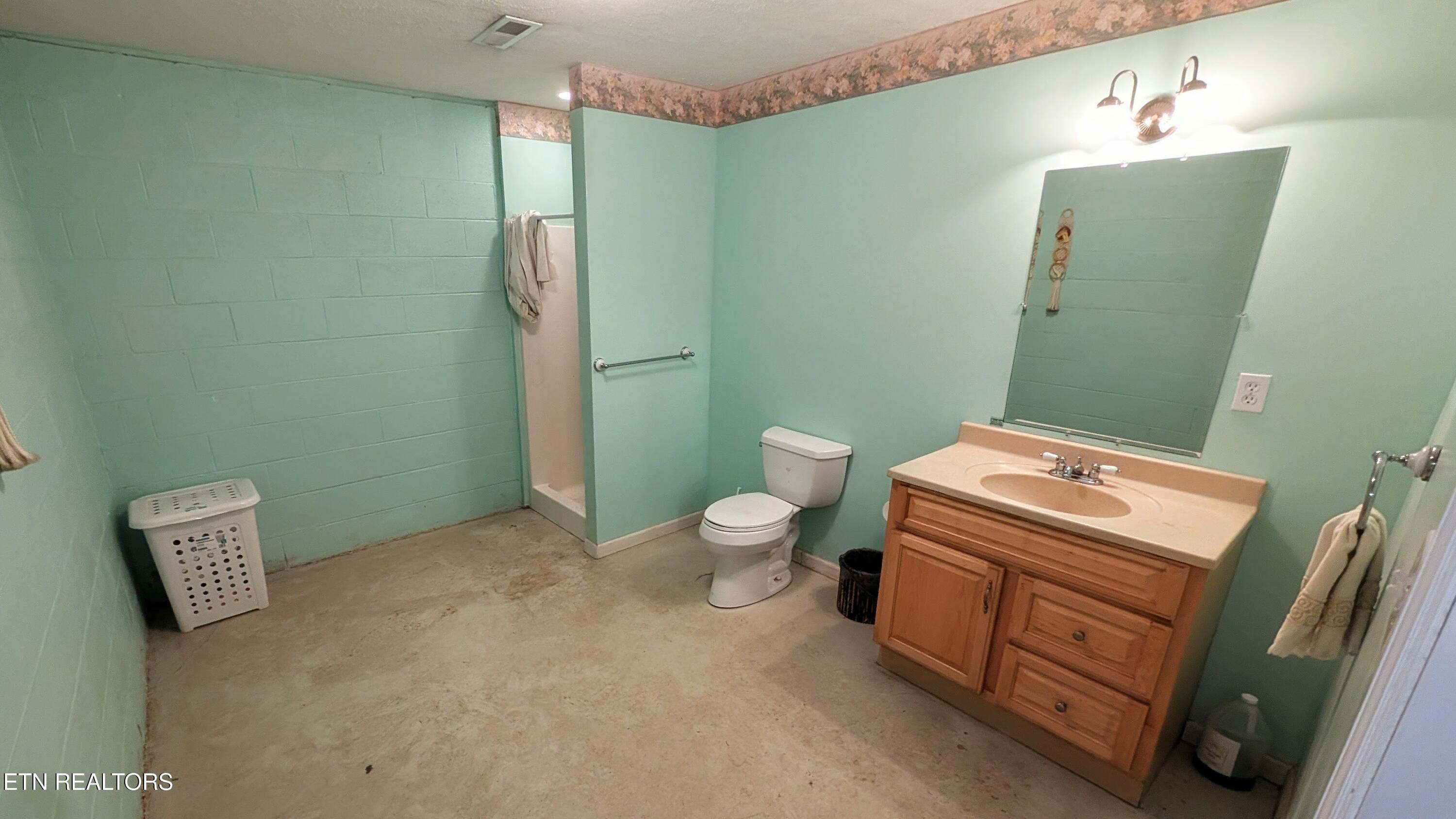 777 Poplar Creek Road Oliver Springs TN 37840
