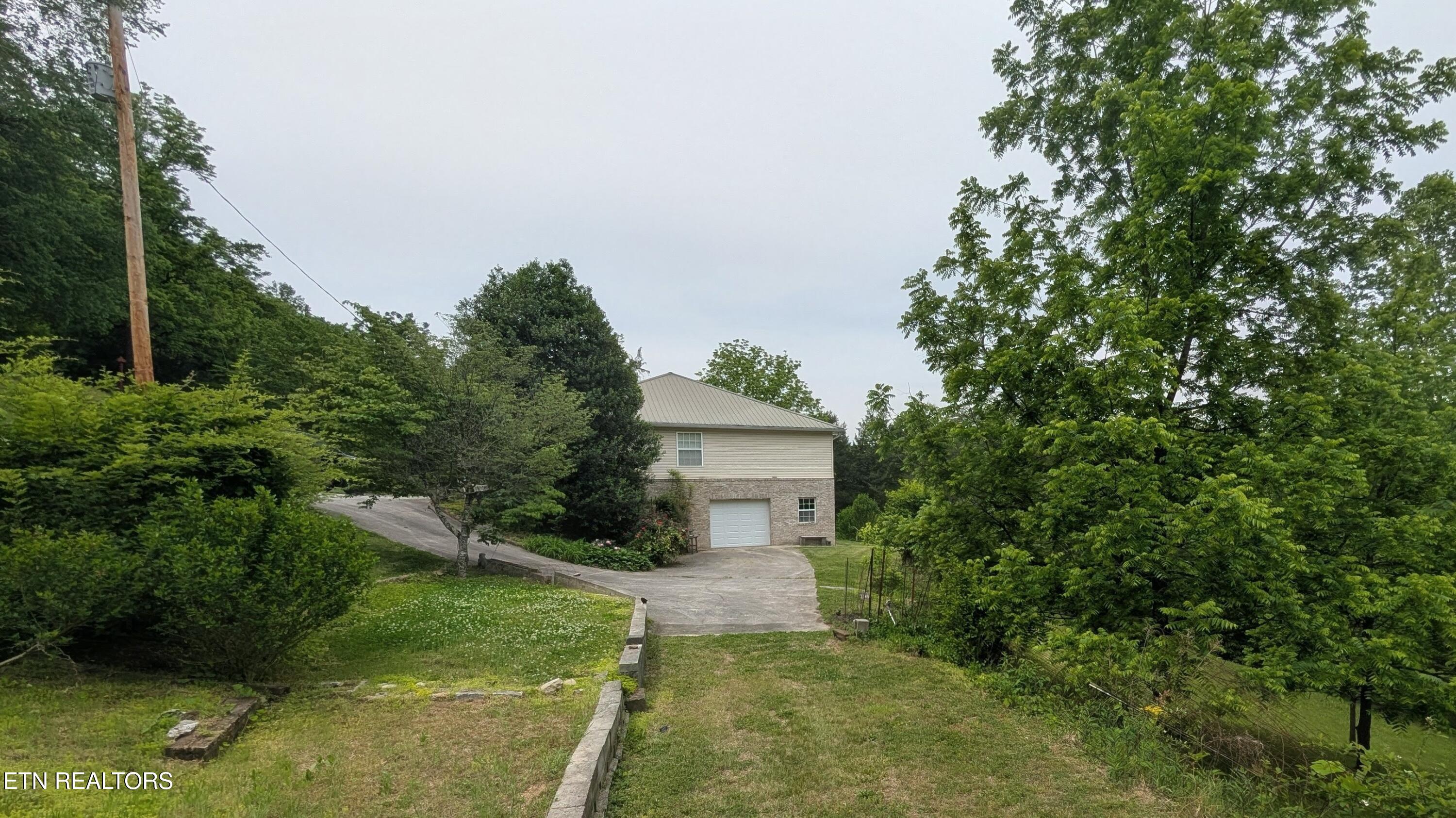 777 Poplar Creek Road Oliver Springs TN 37840
