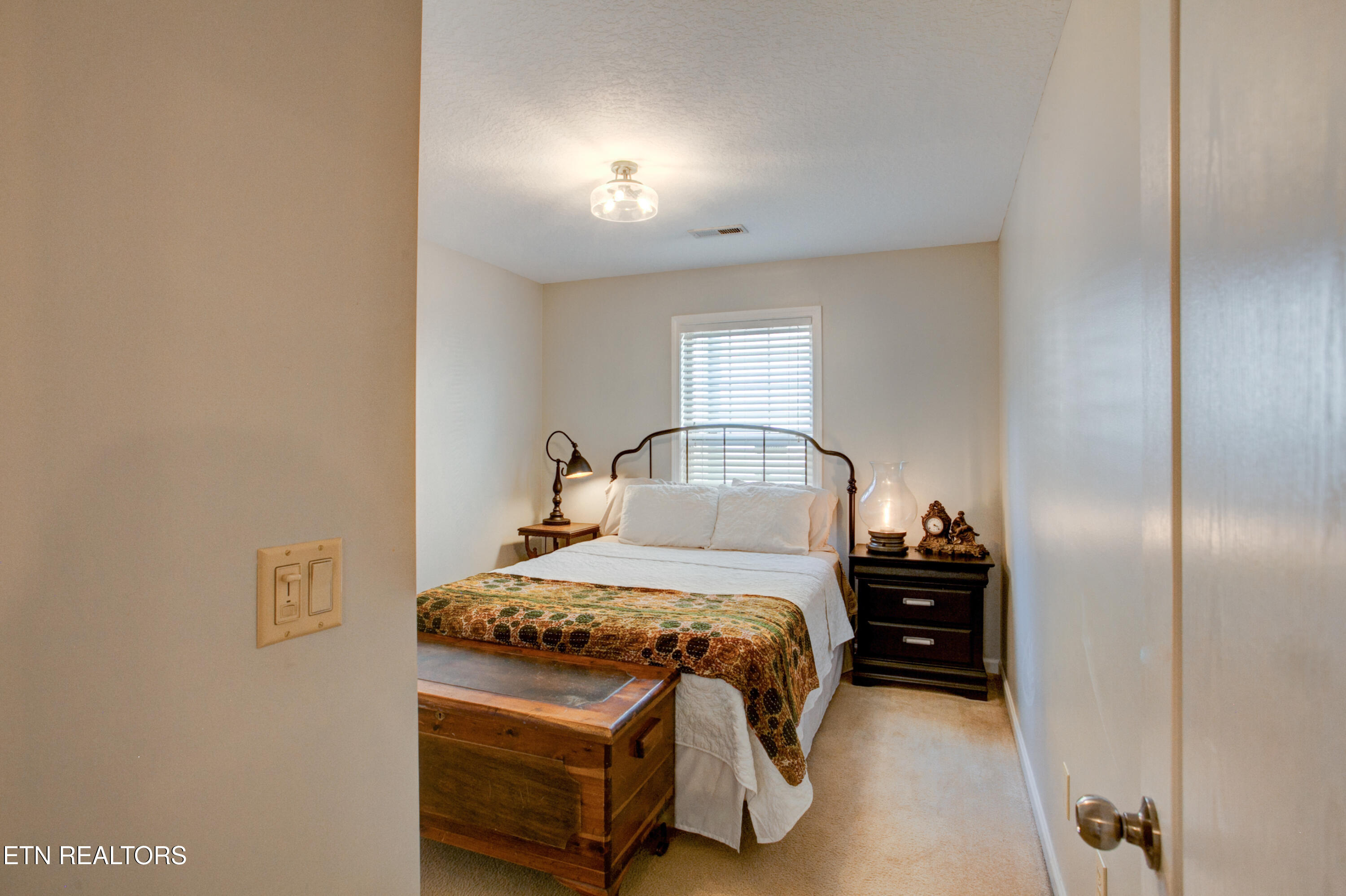 9931 Thunderbolt Way Knoxville TN 37923