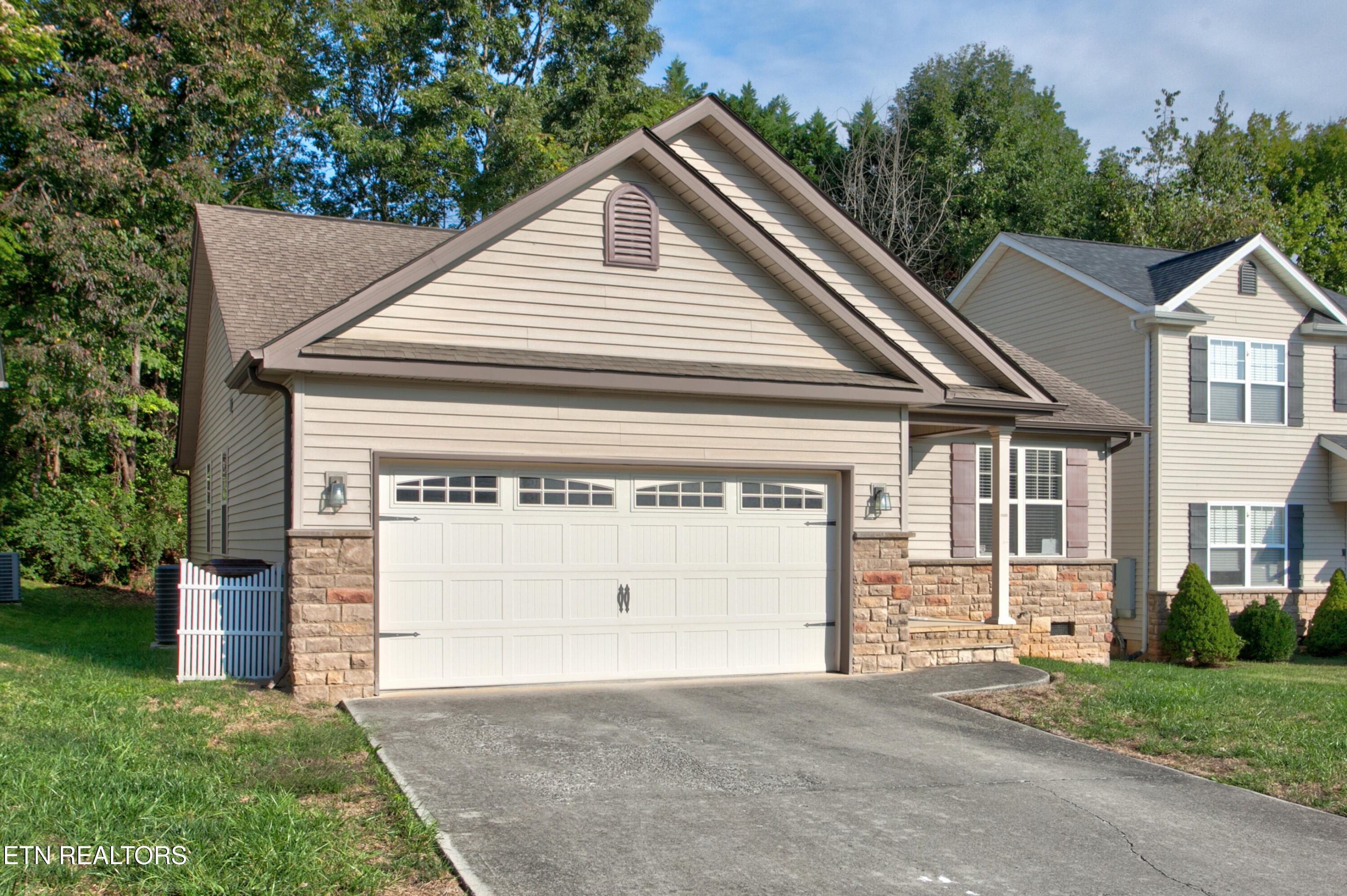 9931 Thunderbolt Way Knoxville TN 37923