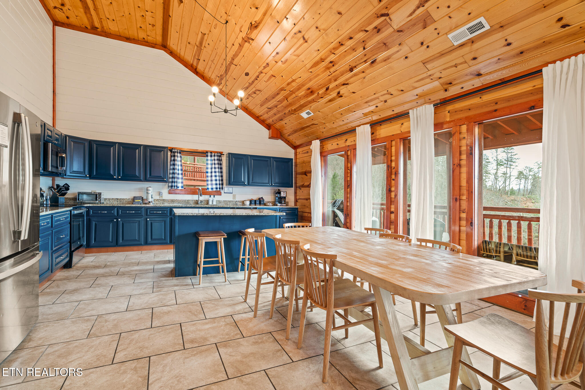 3310 Smoky Ridge Way Sevierville TN 37862